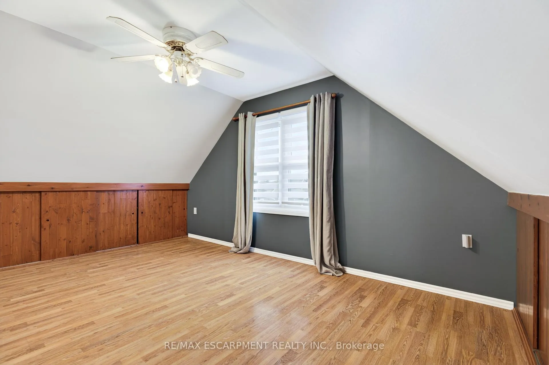 Photo 22 of 14 Cambridge Avenue, Hamilton, Crown Point — HOMEH