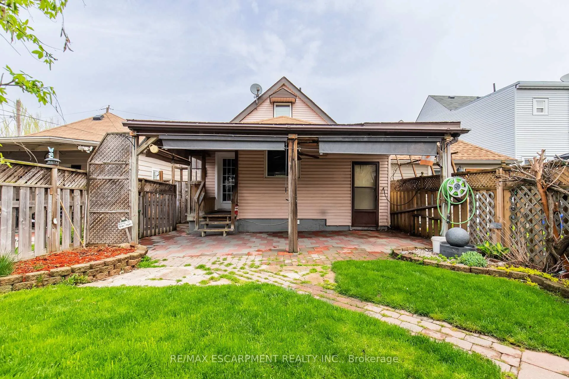 Photo 48 of 14 Cambridge Avenue, Hamilton, Crown Point — HOMEH