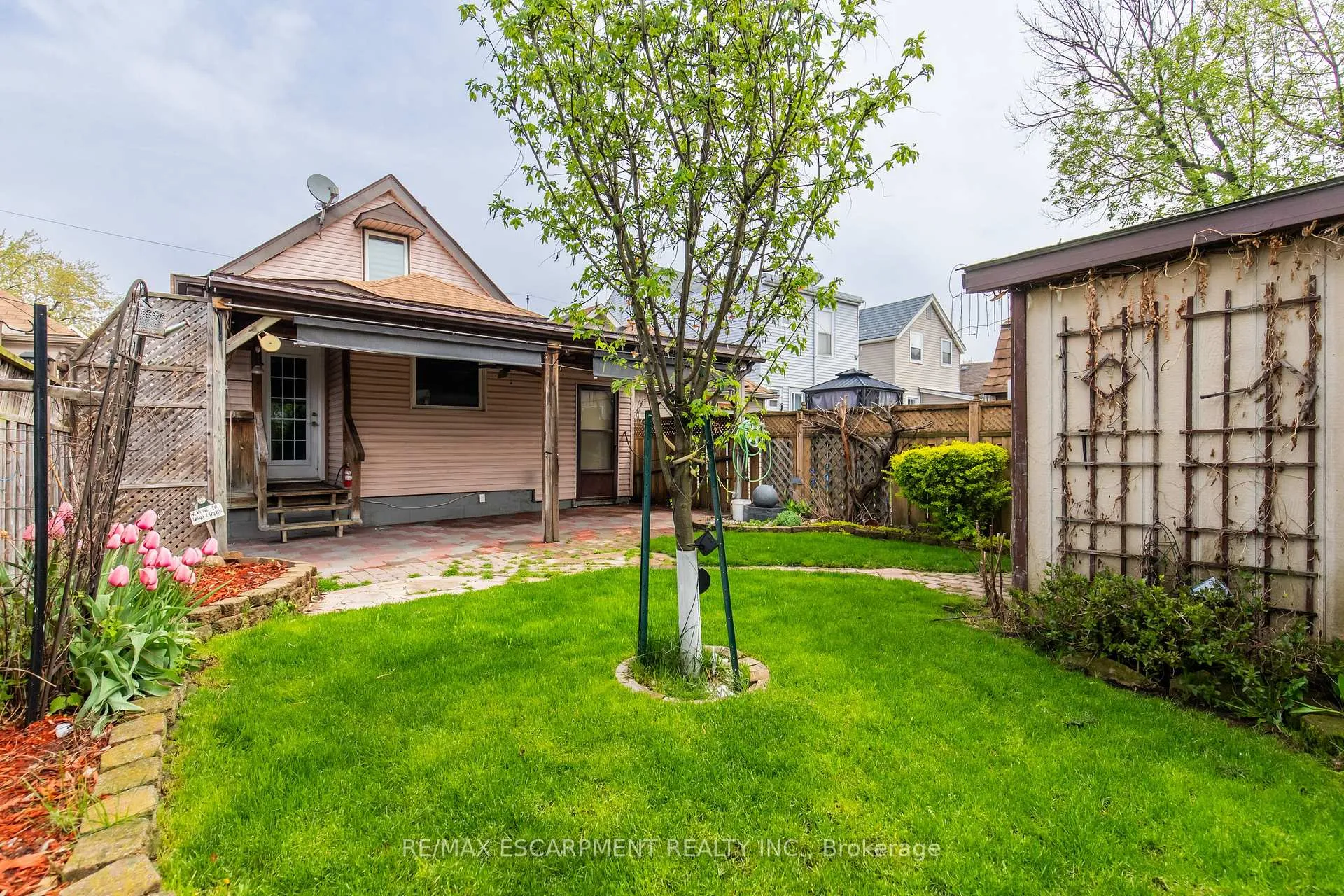 Photo 49 of 14 Cambridge Avenue, Hamilton, Crown Point — HOMEH