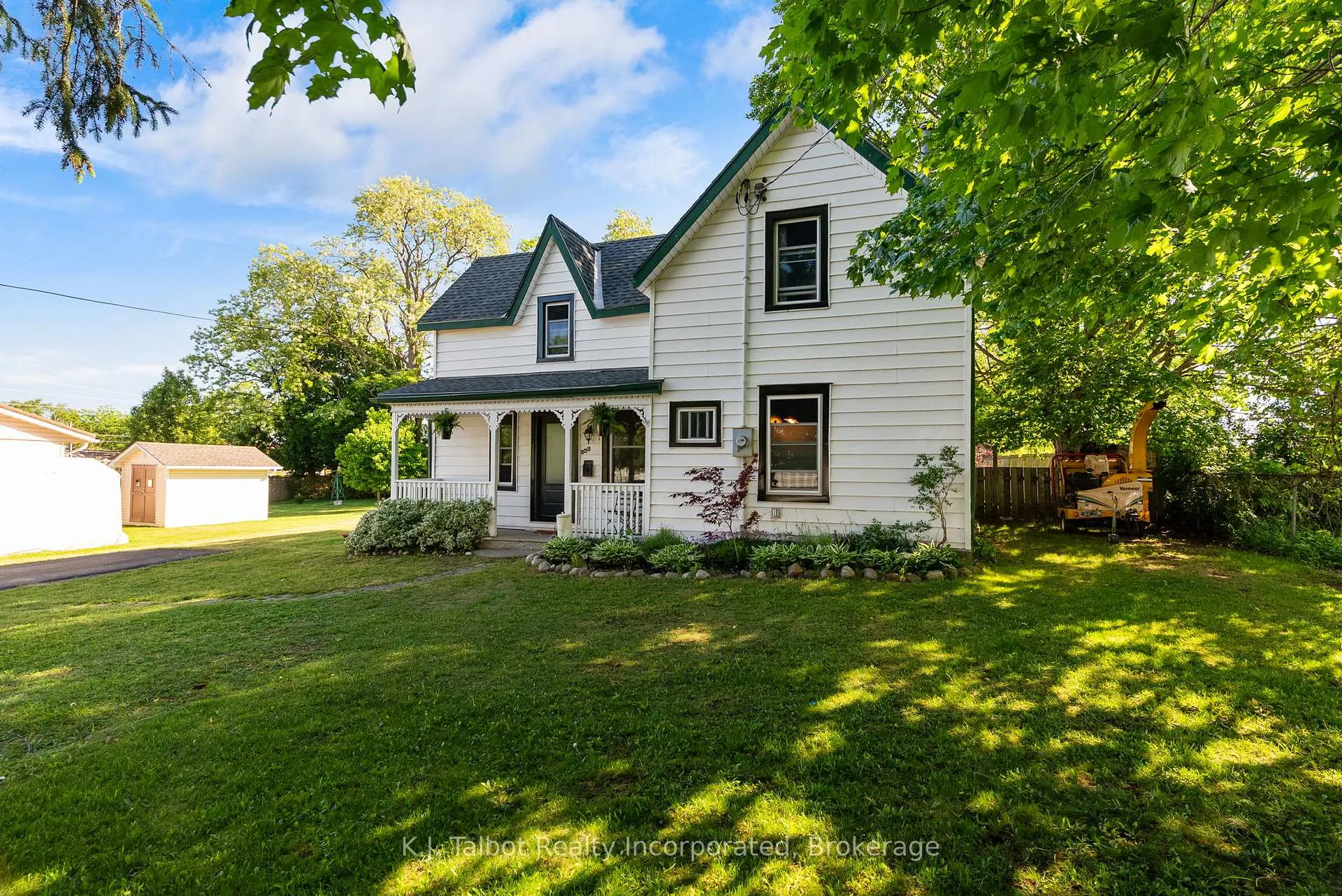 Photo 3 of 345 Cambridge Street, Goderich, Goderich (Town) — HOMEH