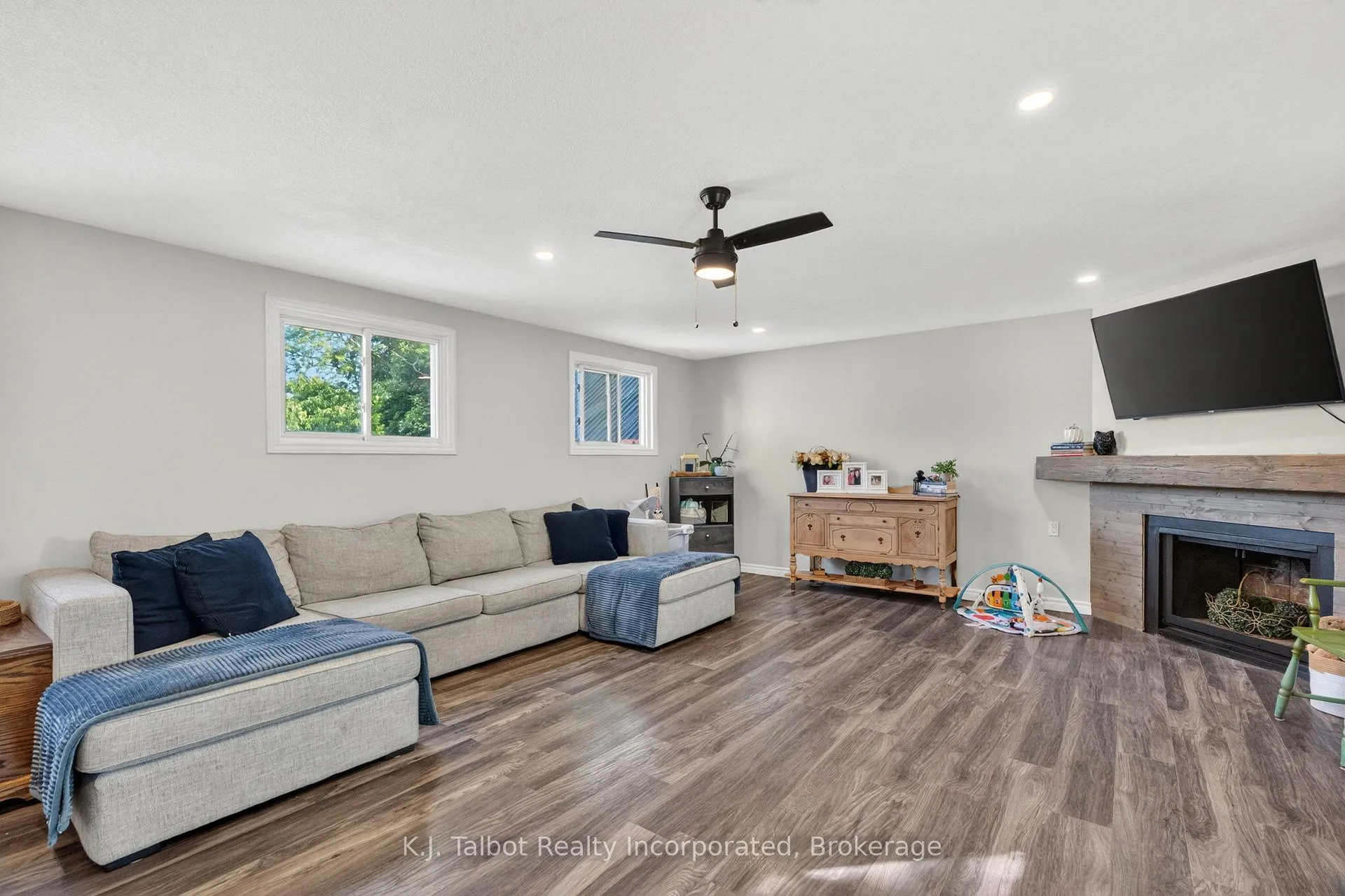 Photo 18 of 345 Cambridge Street, Goderich, Goderich (Town) — HOMEH