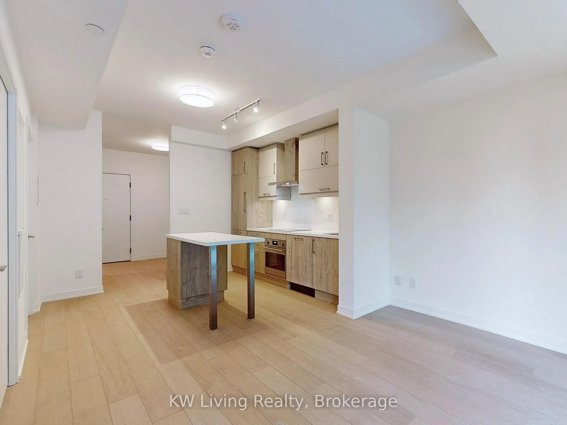 Photo 2 of Unit 502, 292 Verdale Crossing, Markham, Unionville — HOMEH