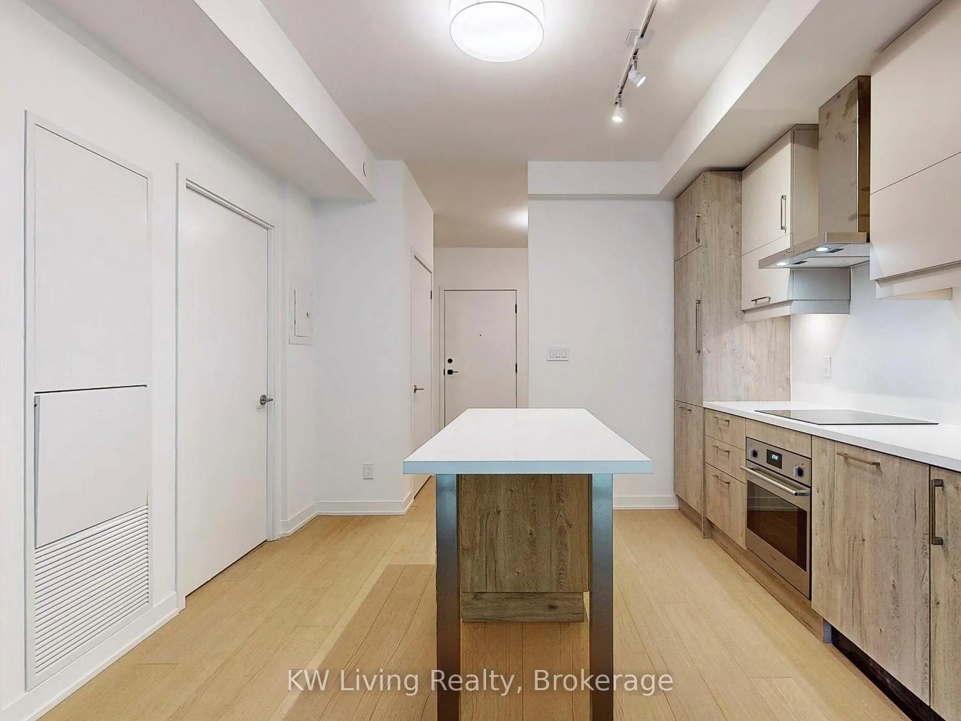 Photo 5 of Unit 502, 292 Verdale Crossing, Markham, Unionville — HOMEH