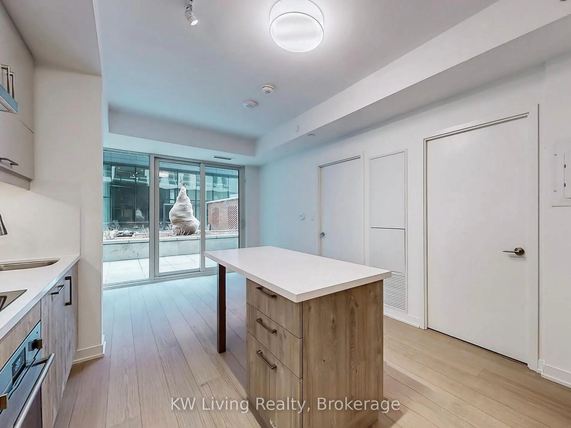 Photo 9 of Unit 502, 292 Verdale Crossing, Markham, Unionville — HOMEH