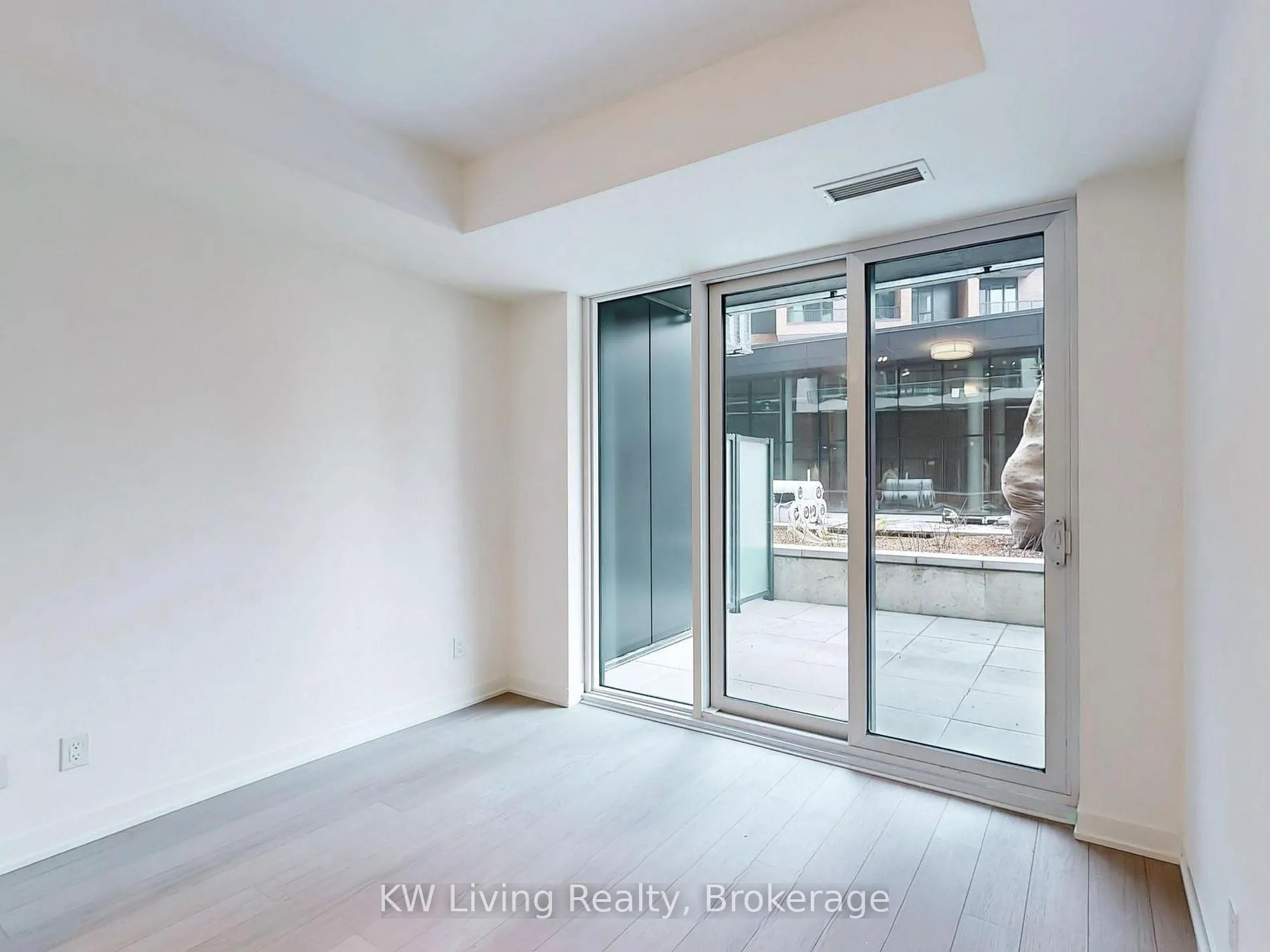 Photo 11 of Unit 502, 292 Verdale Crossing, Markham, Unionville — HOMEH
