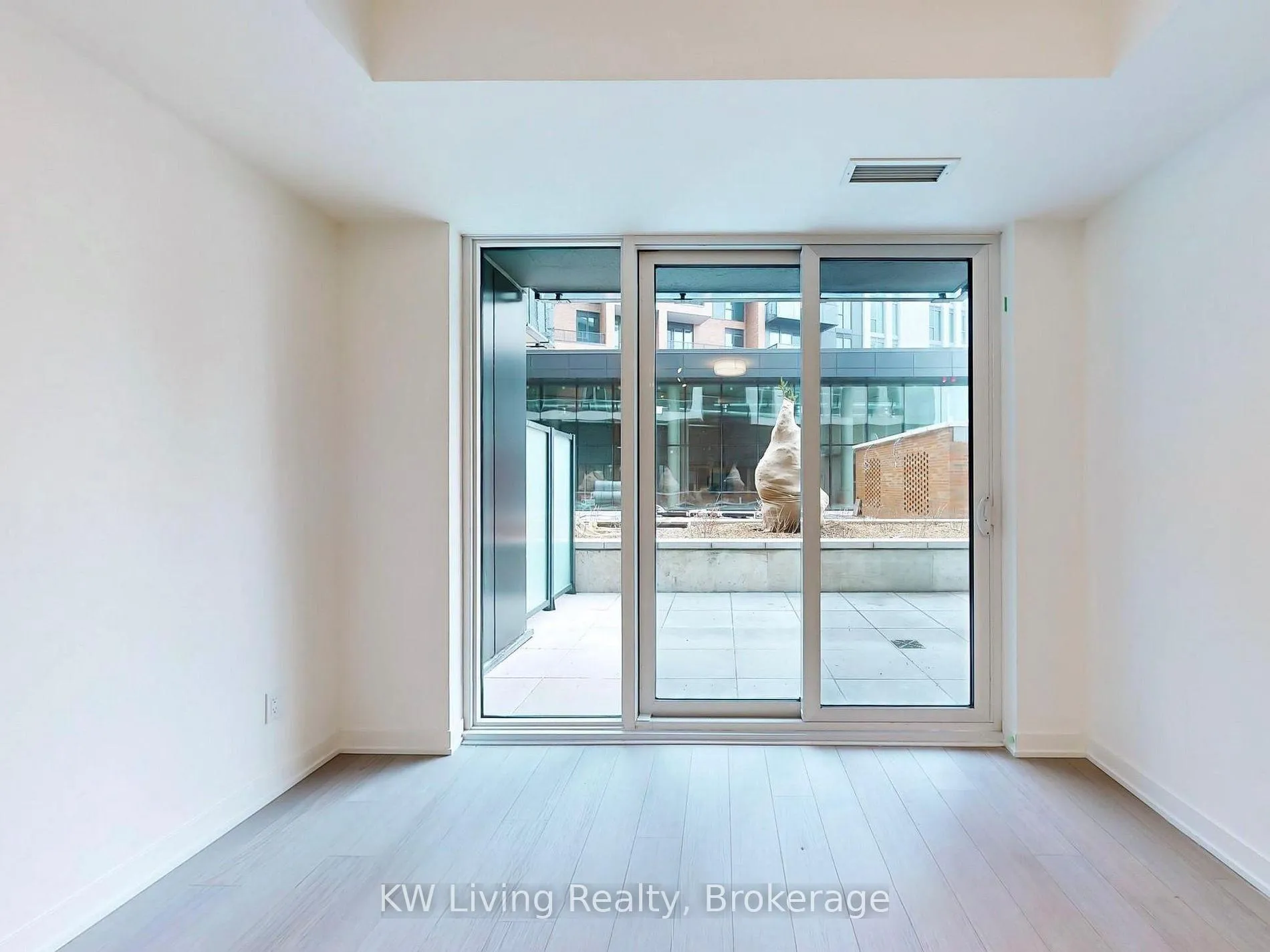 Photo 12 of Unit 502, 292 Verdale Crossing, Markham, Unionville — HOMEH