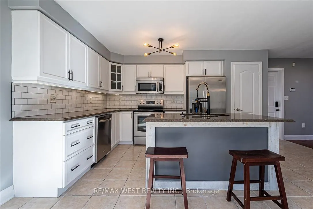 Photo 2 of 69 Kidd Crescent, New Tecumseth, Alliston — HOMEH