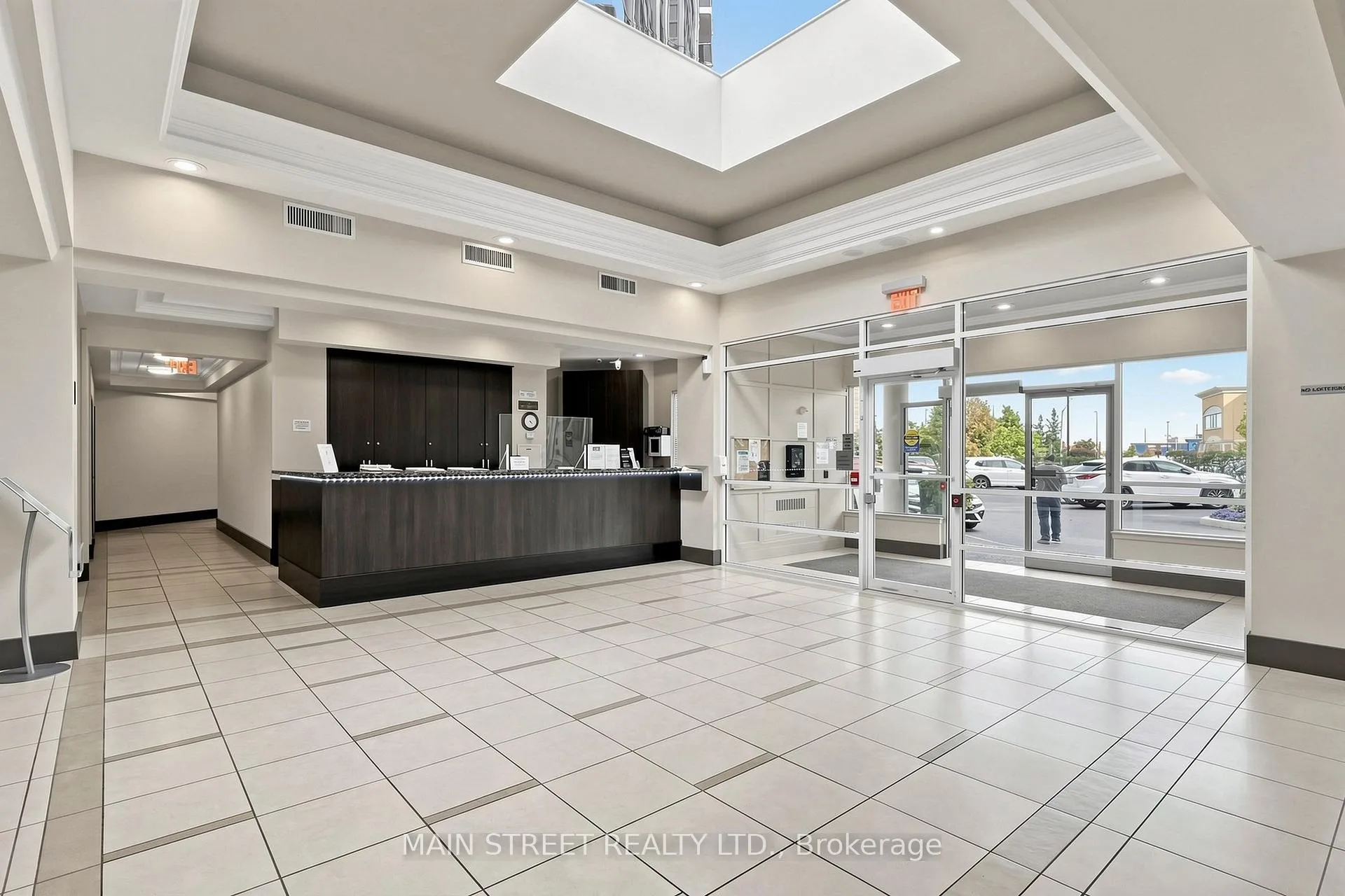 Photo 3 of Unit 317, 50 Disera Drive, Vaughan, Beverley Glen — HOMEH