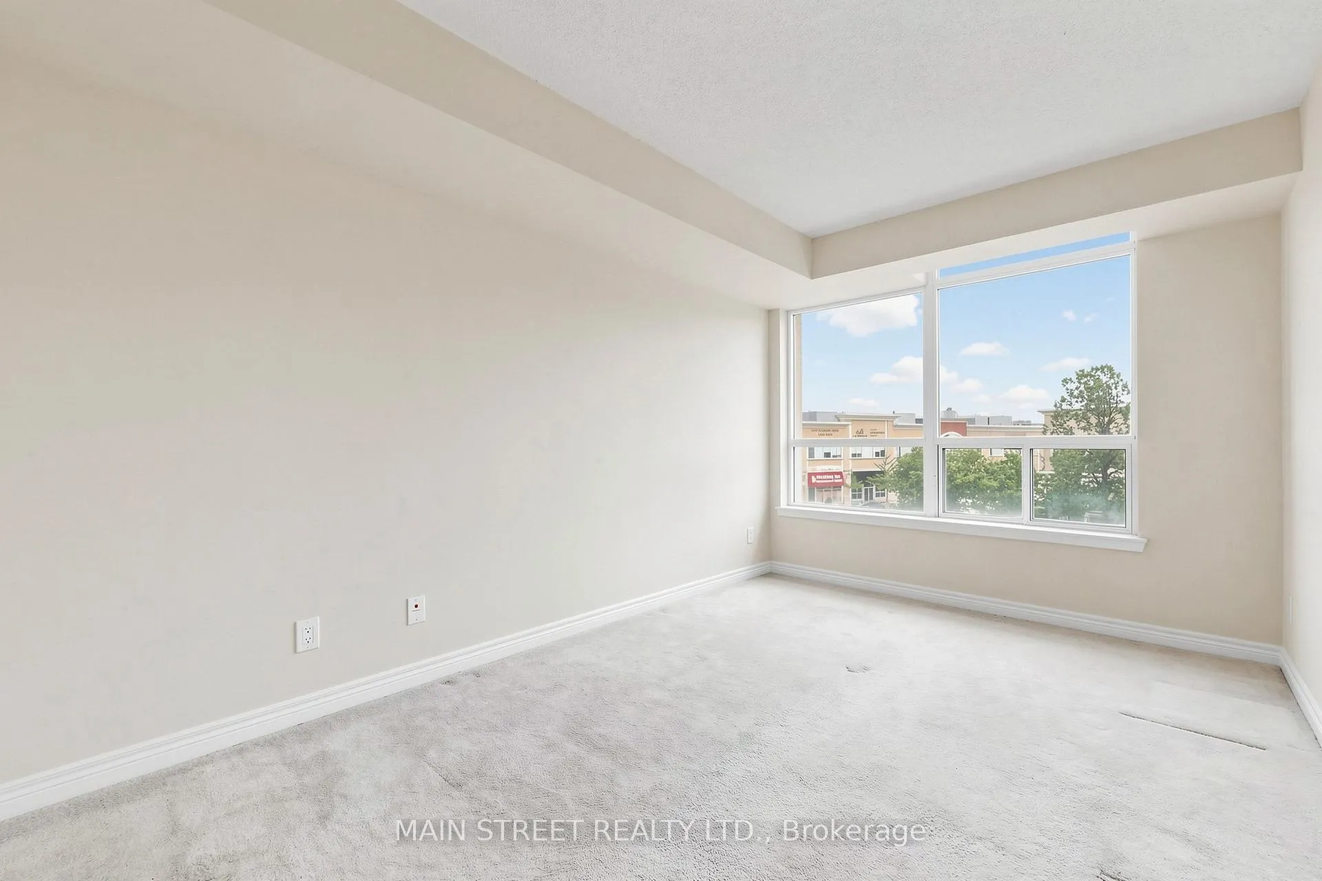 Photo 15 of Unit 317, 50 Disera Drive, Vaughan, Beverley Glen — HOMEH