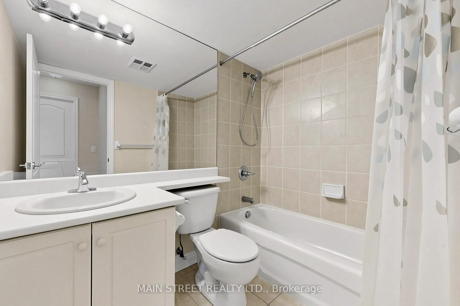 Photo 17 of Unit 317, 50 Disera Drive, Vaughan, Beverley Glen — HOMEH