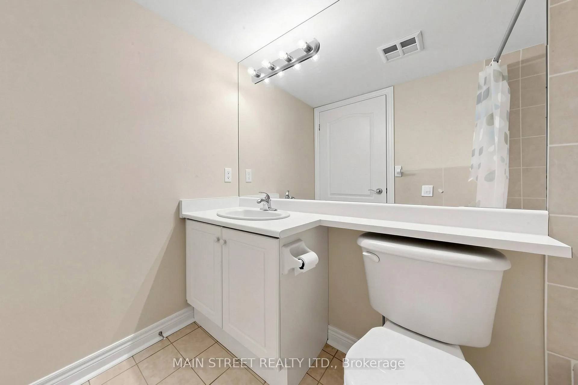 Photo 18 of Unit 317, 50 Disera Drive, Vaughan, Beverley Glen — HOMEH