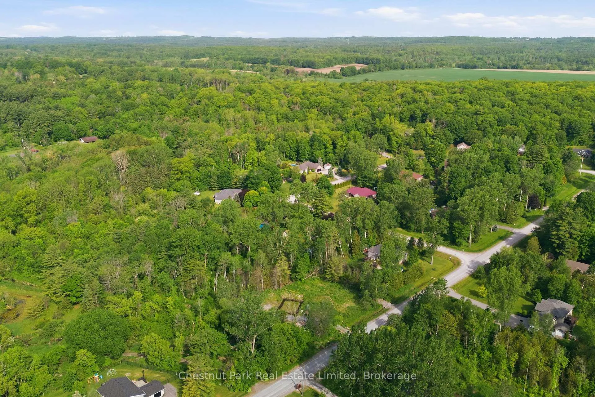 Photo 2 of 40 Whispering Woods Drive, Quinte West, Murray Ward — HOMEH