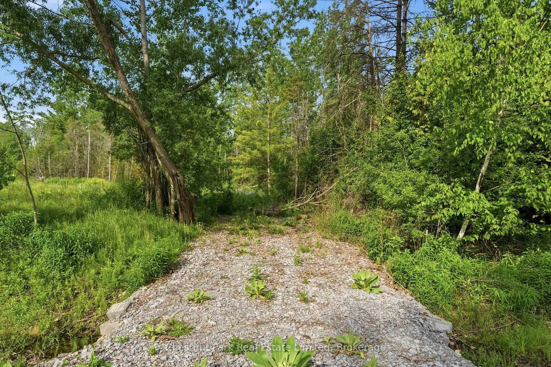 Photo 15 of 40 Whispering Woods Drive, Quinte West, Murray Ward — HOMEH
