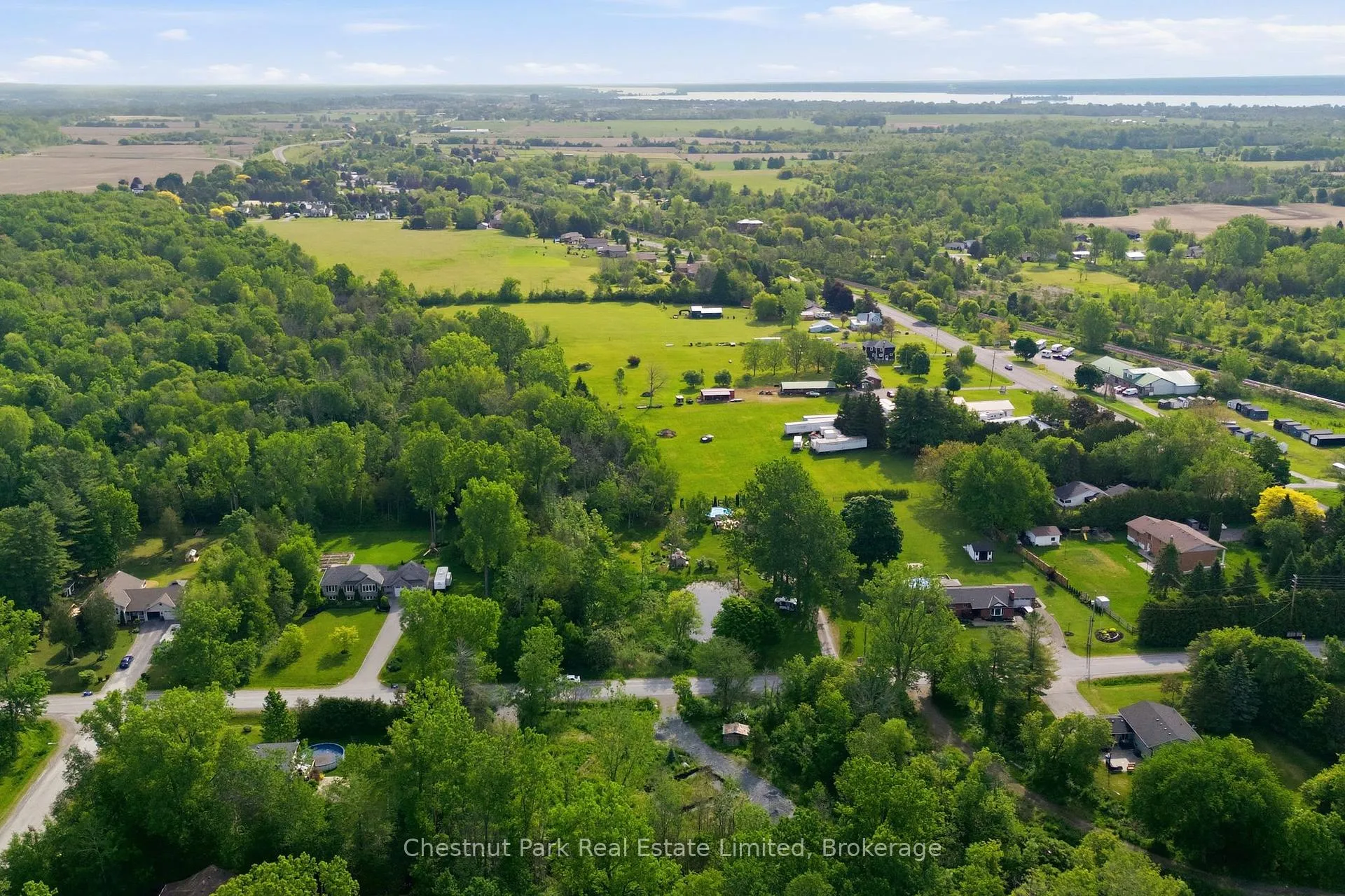 Photo 19 of 40 Whispering Woods Drive, Quinte West, Murray Ward — HOMEH