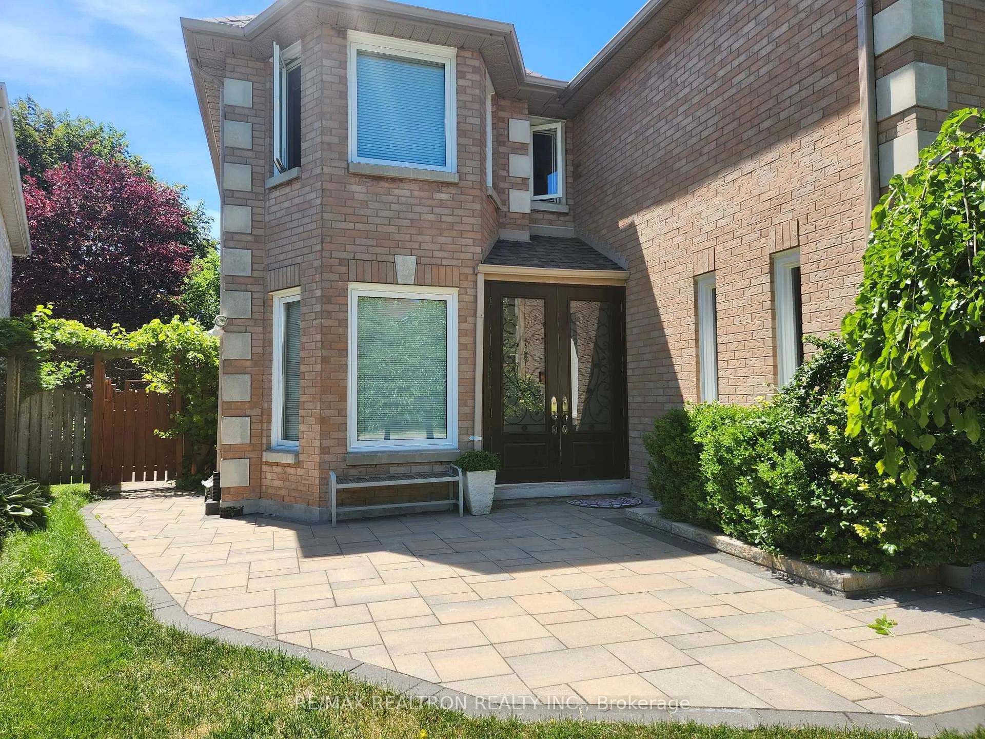 Photo 3 of Unit Basement, 46 Thornbrook Court, Vaughan, Brownridge — HOMEH