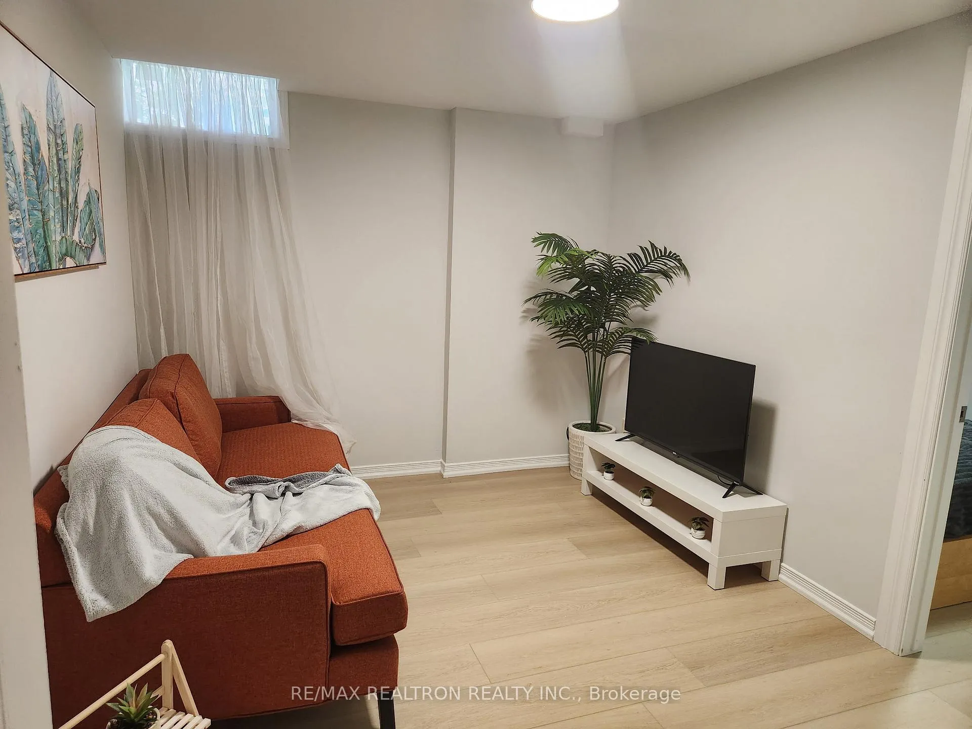 Photo 12 of Unit Basement, 46 Thornbrook Court, Vaughan, Brownridge — HOMEH