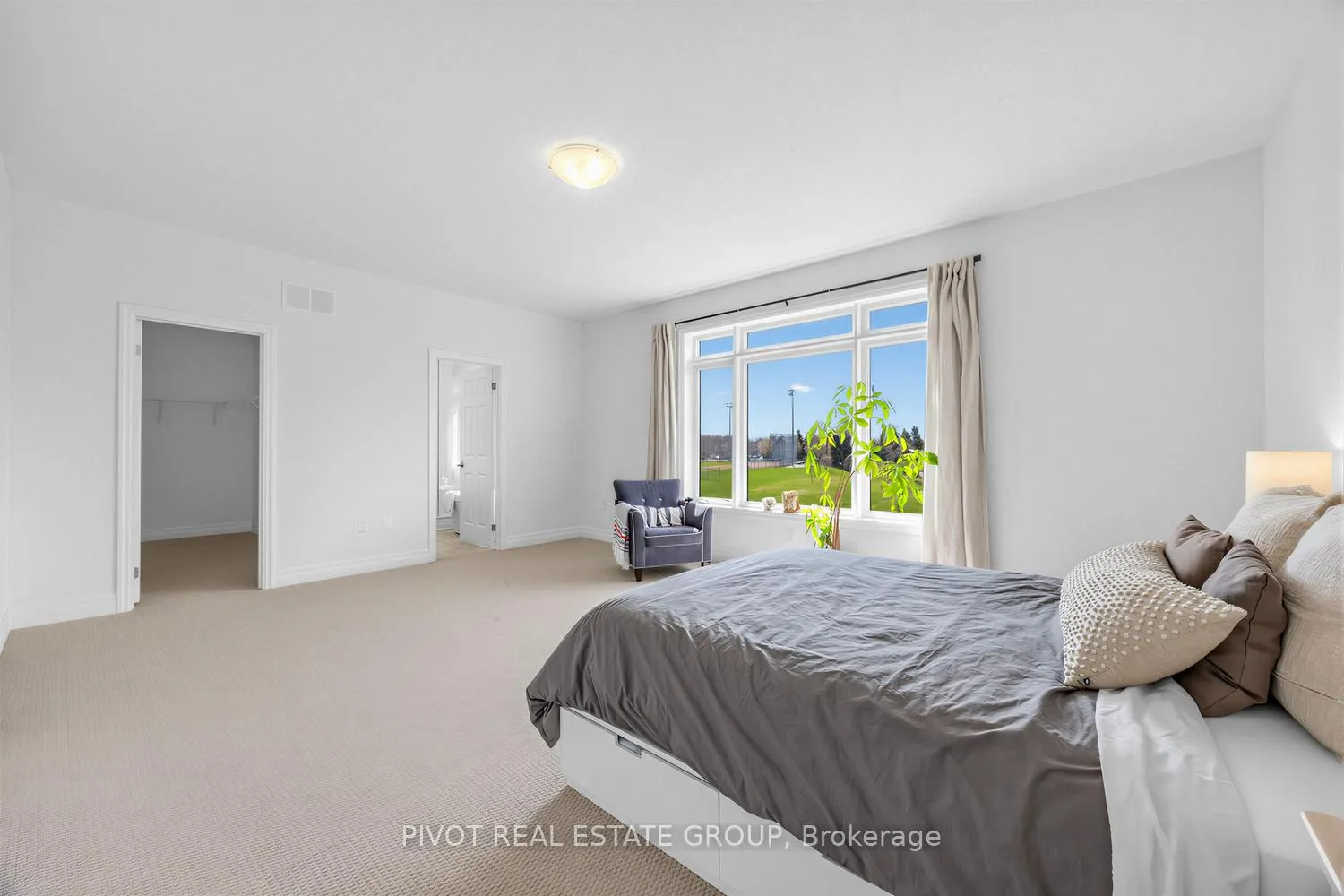 Photo 32 of 34 Waterfront Crescent, Whitby, Port Whitby — HOMEH