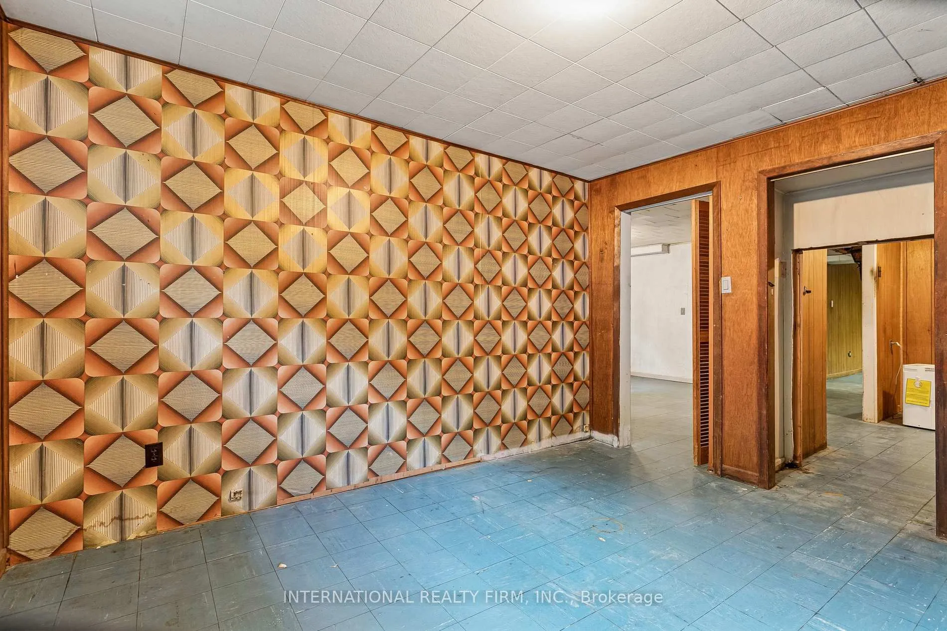 Photo 35 of 33 Kendleton Drive, Etobicoke, Mount Olive-Silverstone-Jamestown — HOMEH