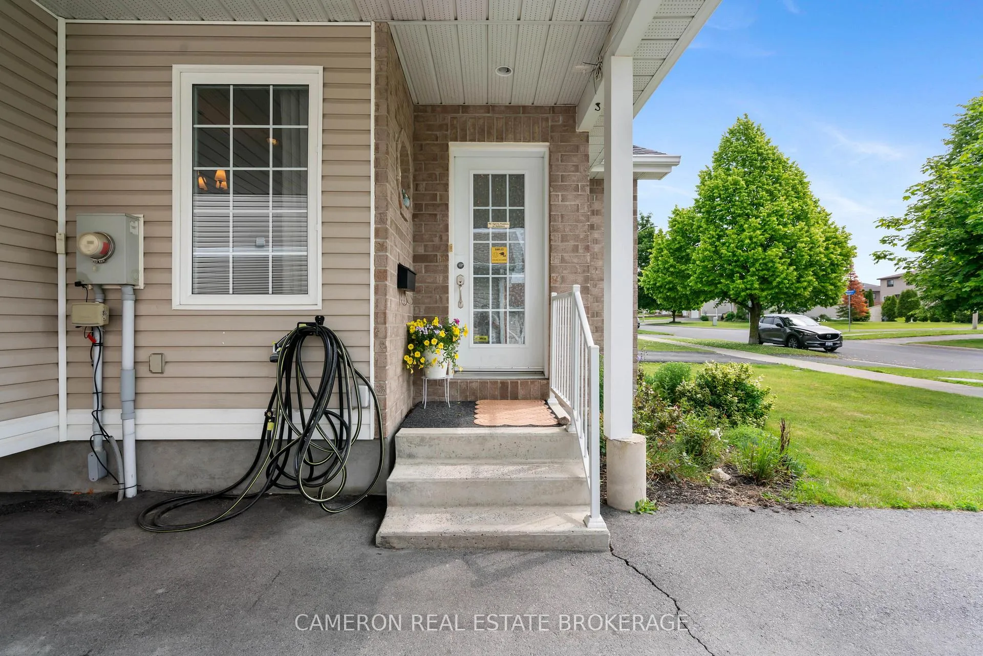 Photo 5 of 246 Hemlock Crescent, Cornwall — HOMEH