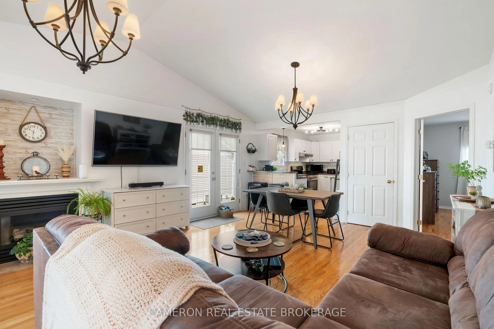 Photo 9 of 246 Hemlock Crescent, Cornwall — HOMEH