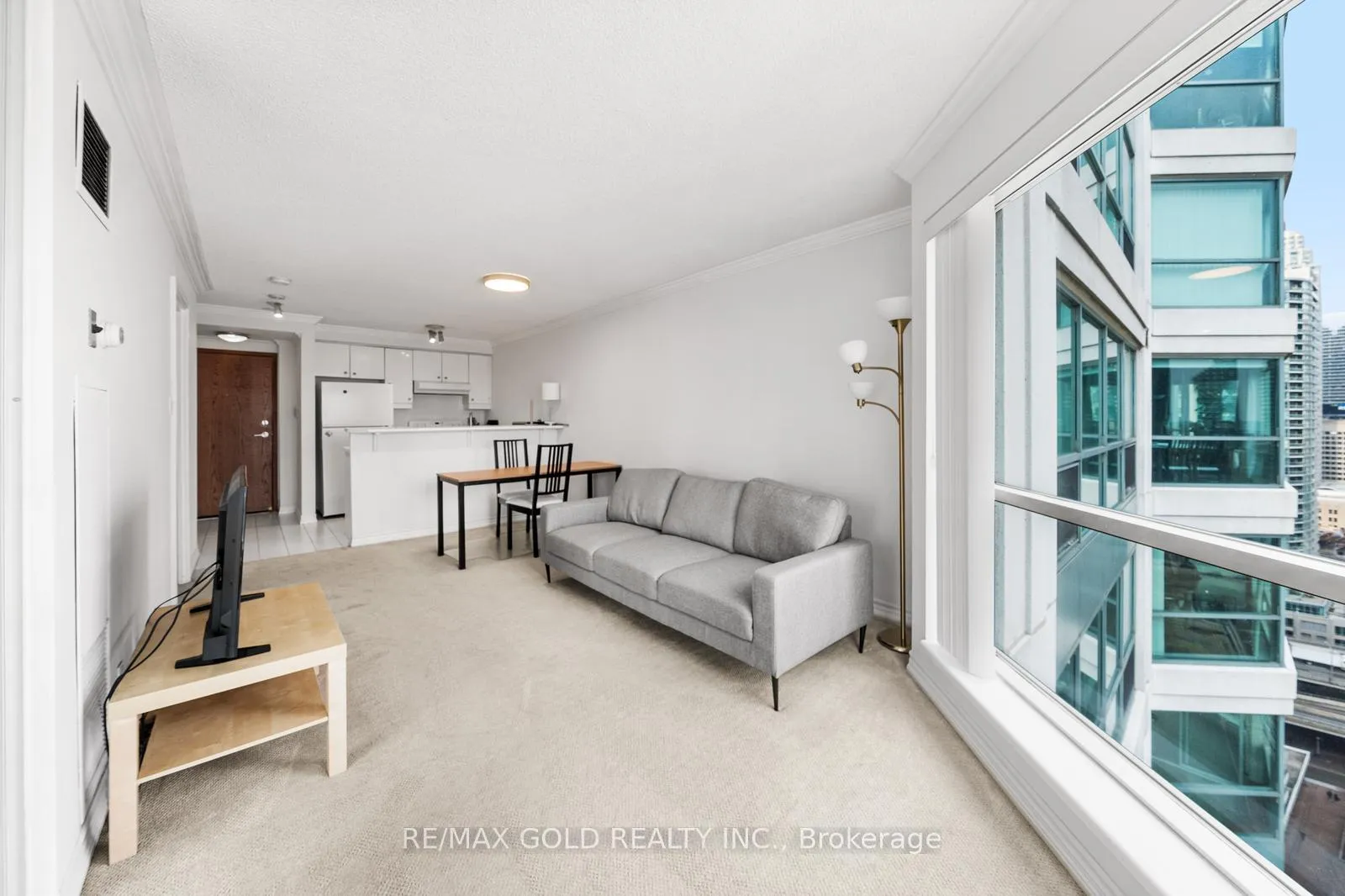 Photo 9 of Unit 2710, 10 Yonge Street, Toronto, Waterfront Communities — HOMEH