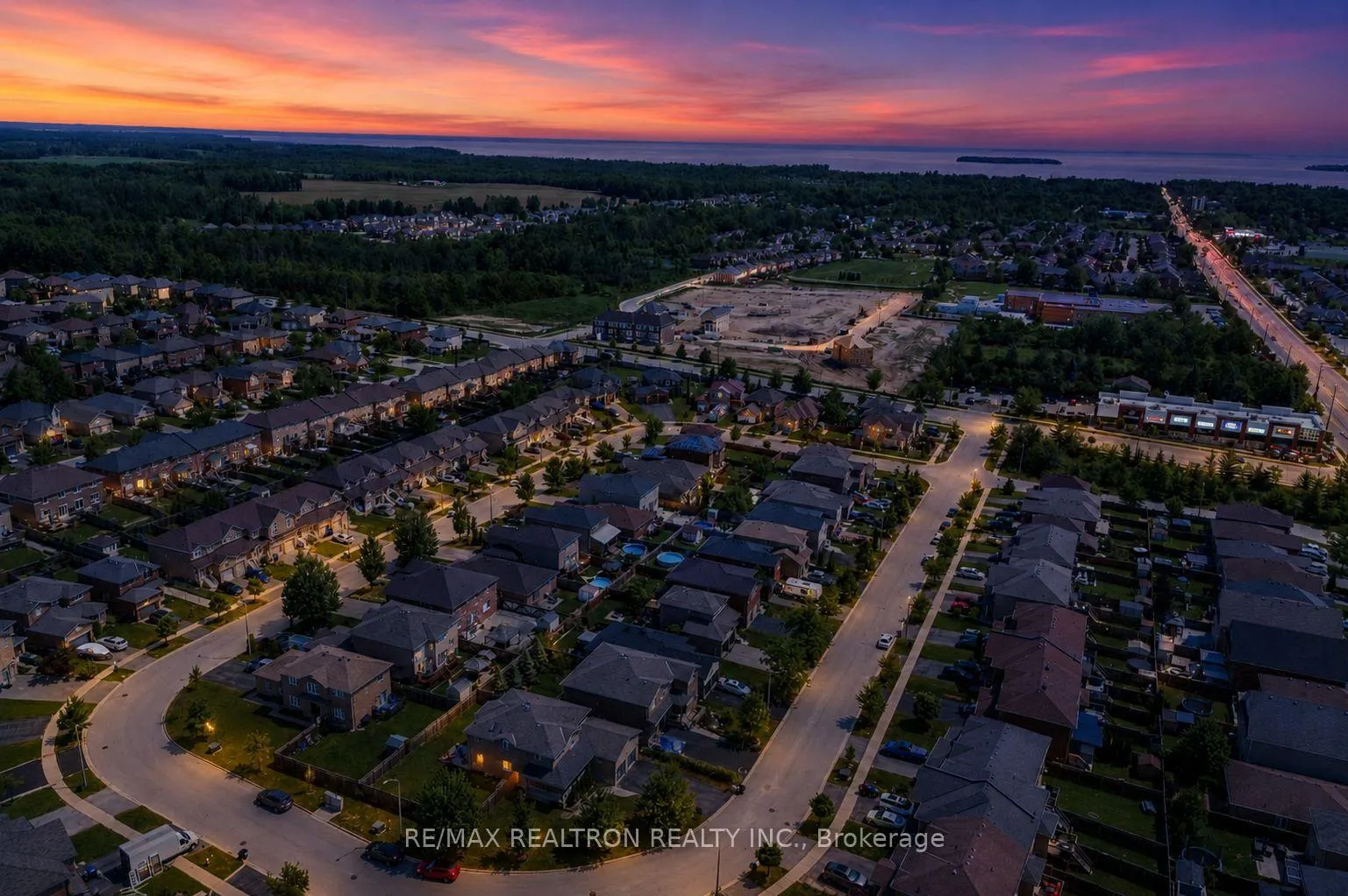 Photo 3 of 1434 Rankin Way, Innisfil, Alcona — HOMEH
