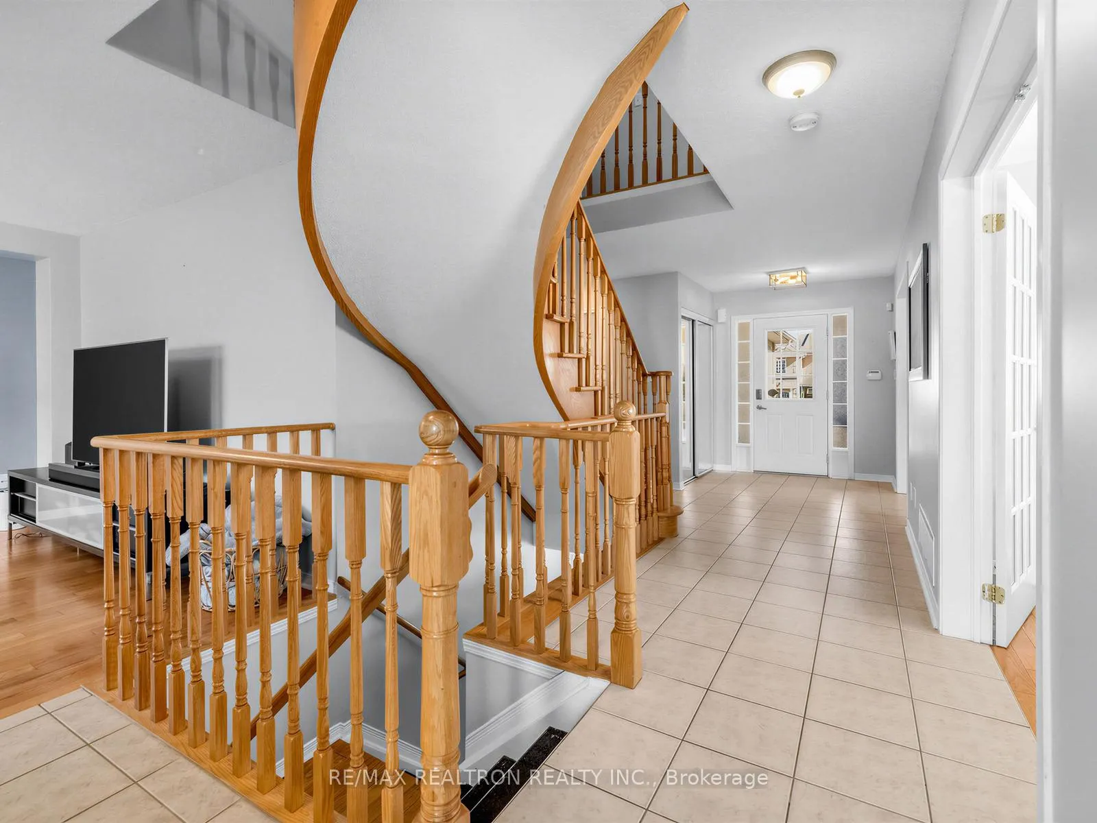 Photo 10 of 1434 Rankin Way, Innisfil, Alcona — HOMEH