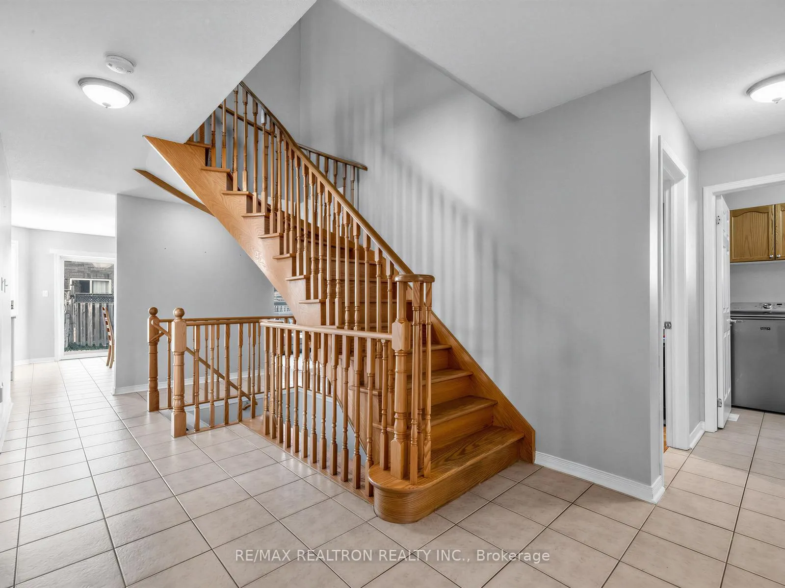 Photo 12 of 1434 Rankin Way, Innisfil, Alcona — HOMEH