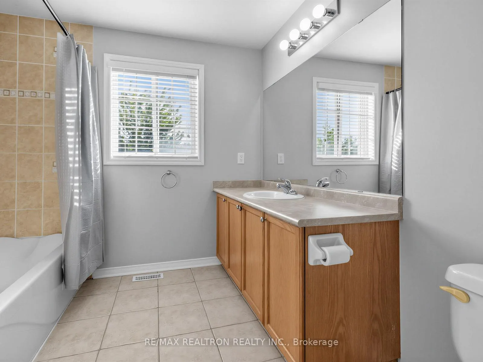 Photo 25 of 1434 Rankin Way, Innisfil, Alcona — HOMEH