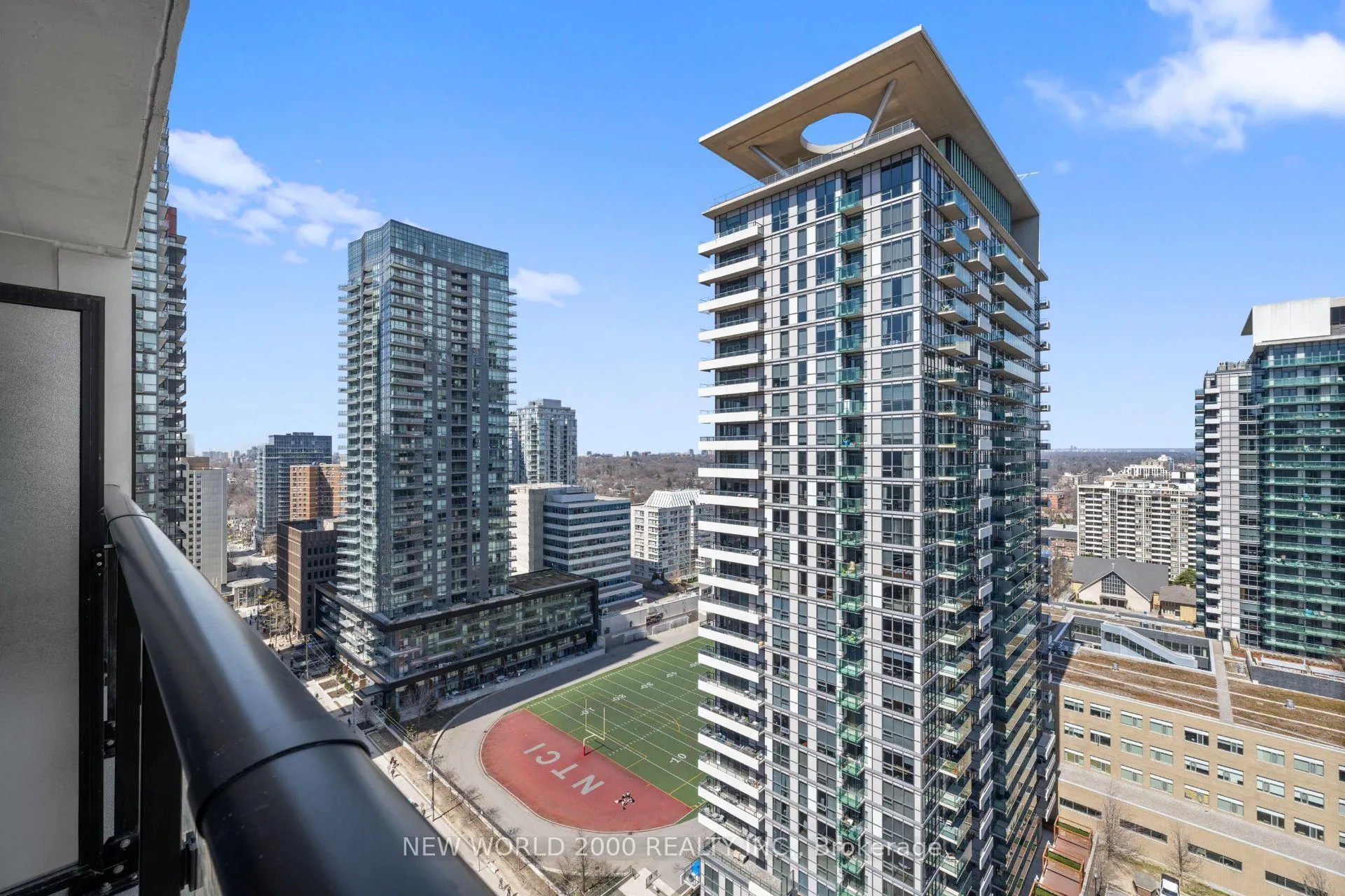 Photo 21 of Unit 2213, 101 Roehampton Avenue, Toronto, Mount Pleasant West — HOMEH