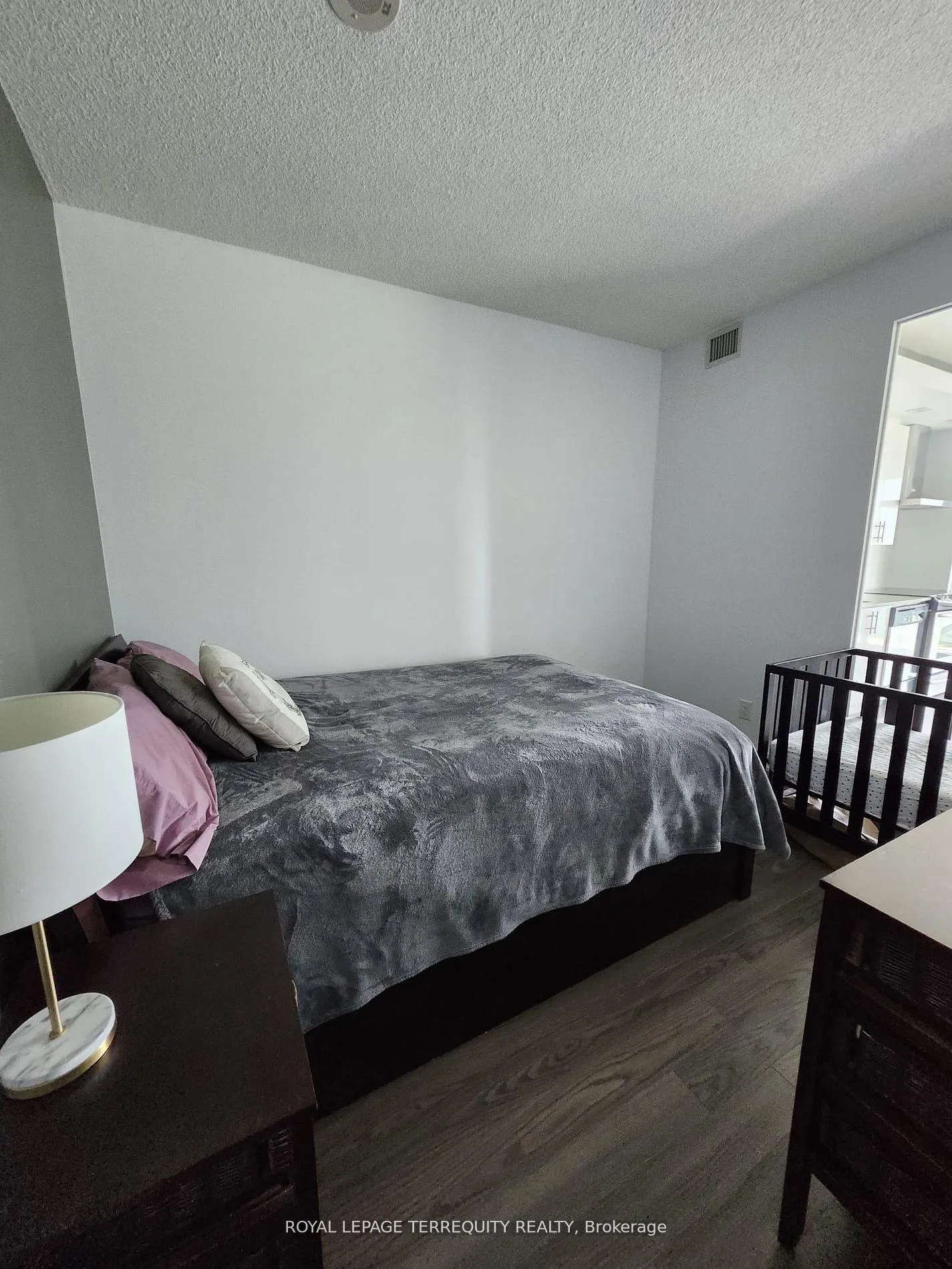 Photo 19 of Unit 925, 165 Legion Road N, Etobicoke, Mimico — HOMEH