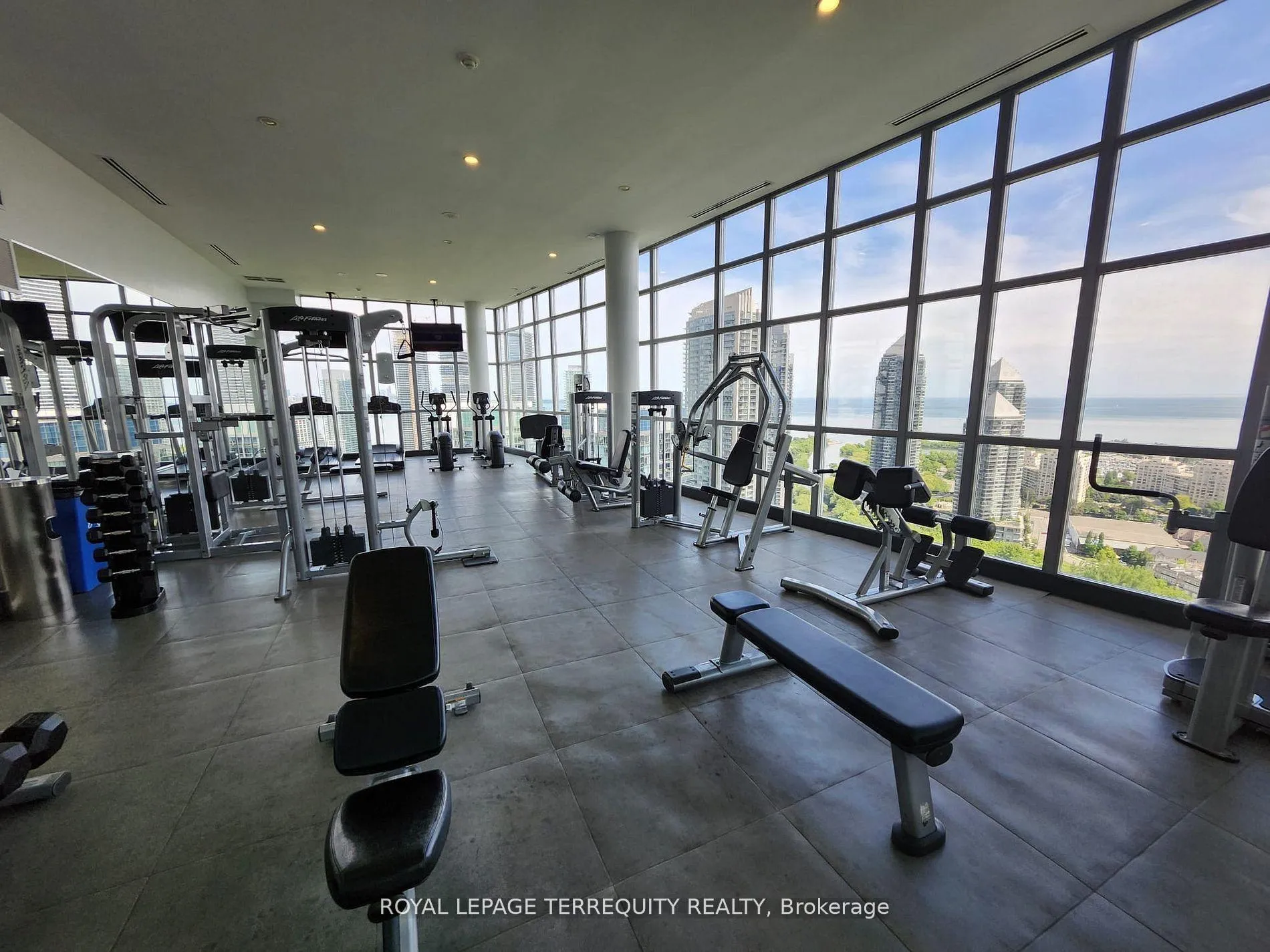 Photo 24 of Unit 925, 165 Legion Road N, Etobicoke, Mimico — HOMEH