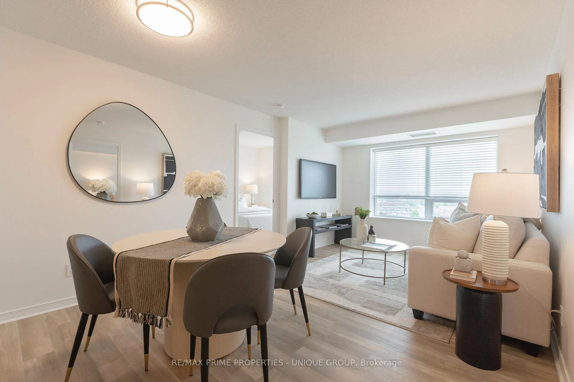 Photo 6 of Unit 908, 61 Heintzman Street, Toronto, Junction Area — HOMEH
