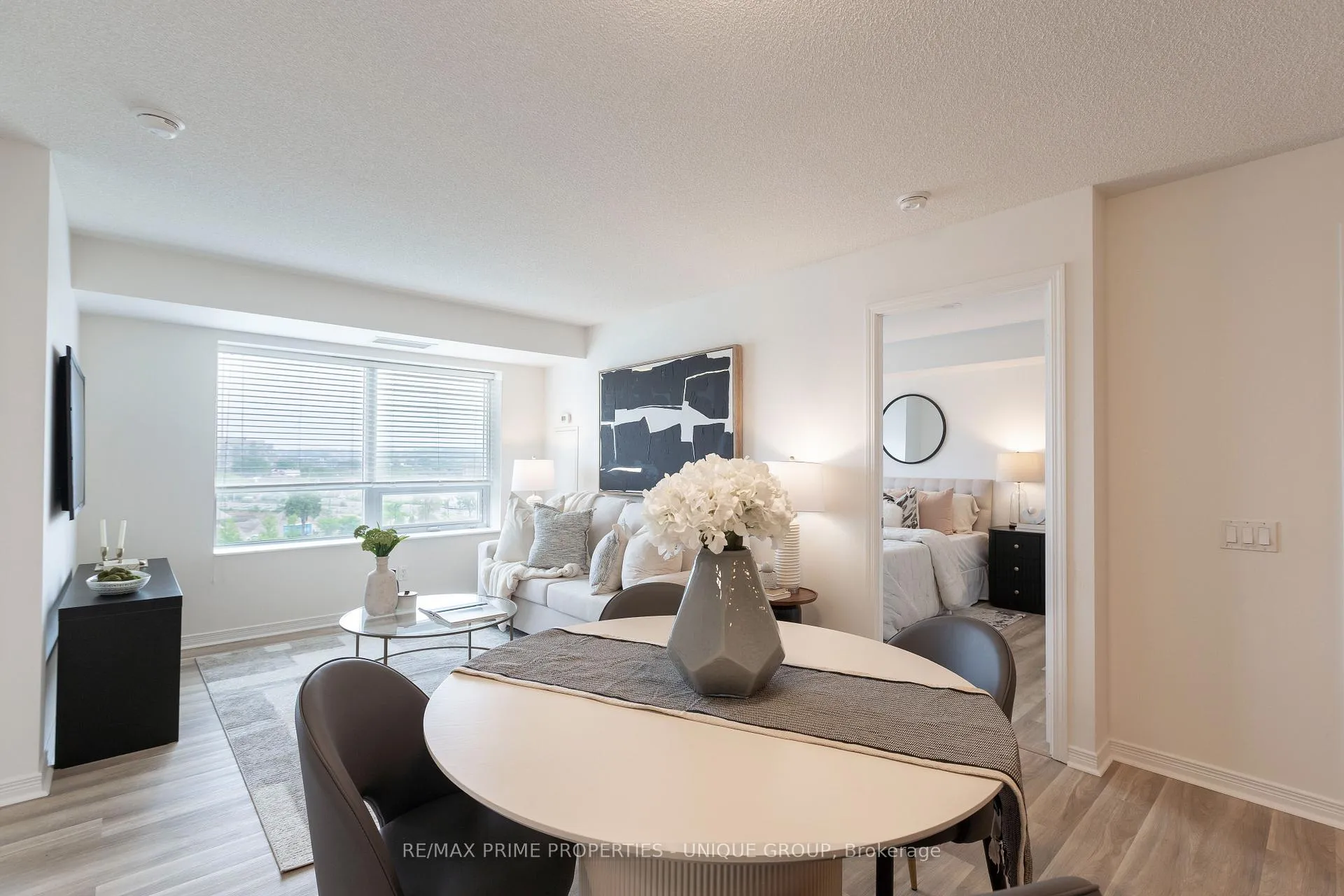Photo 11 of Unit 908, 61 Heintzman Street, Toronto, Junction Area — HOMEH