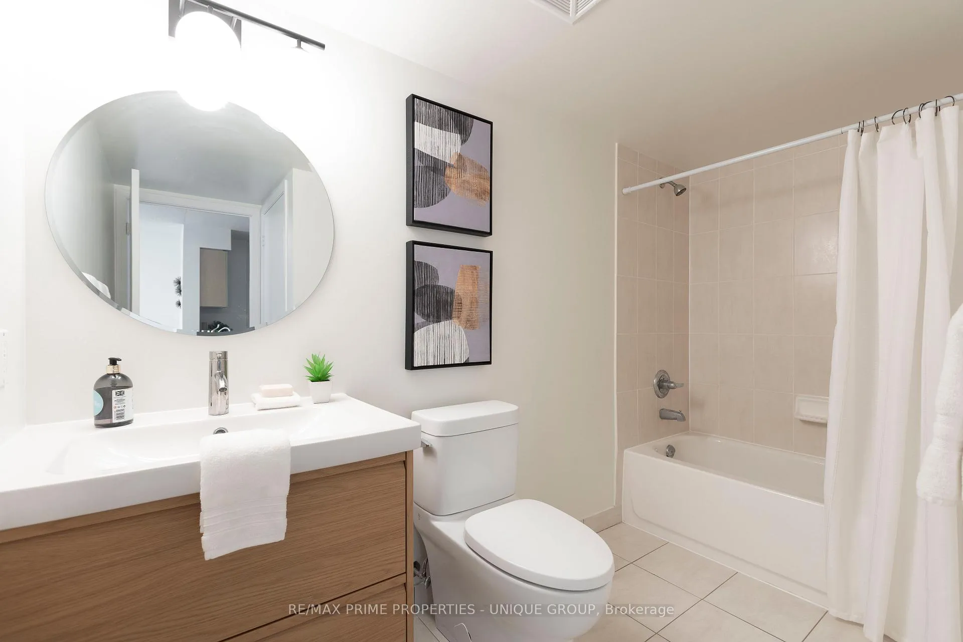 Photo 22 of Unit 908, 61 Heintzman Street, Toronto, Junction Area — HOMEH