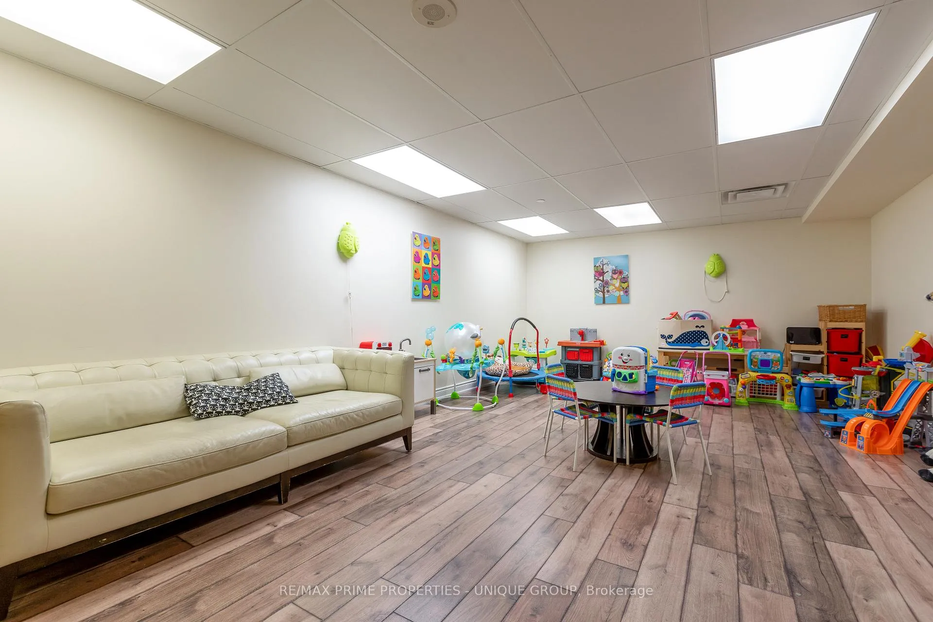 Photo 32 of Unit 908, 61 Heintzman Street, Toronto, Junction Area — HOMEH