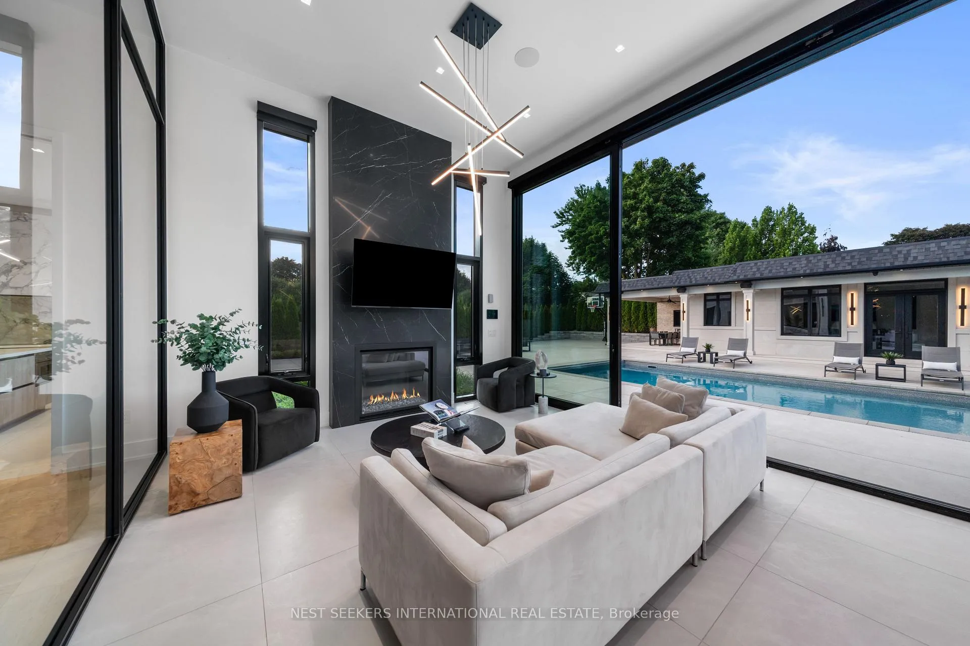 Photo 17 of 29 Greenside Drive, King, Nobleton — HOMEH