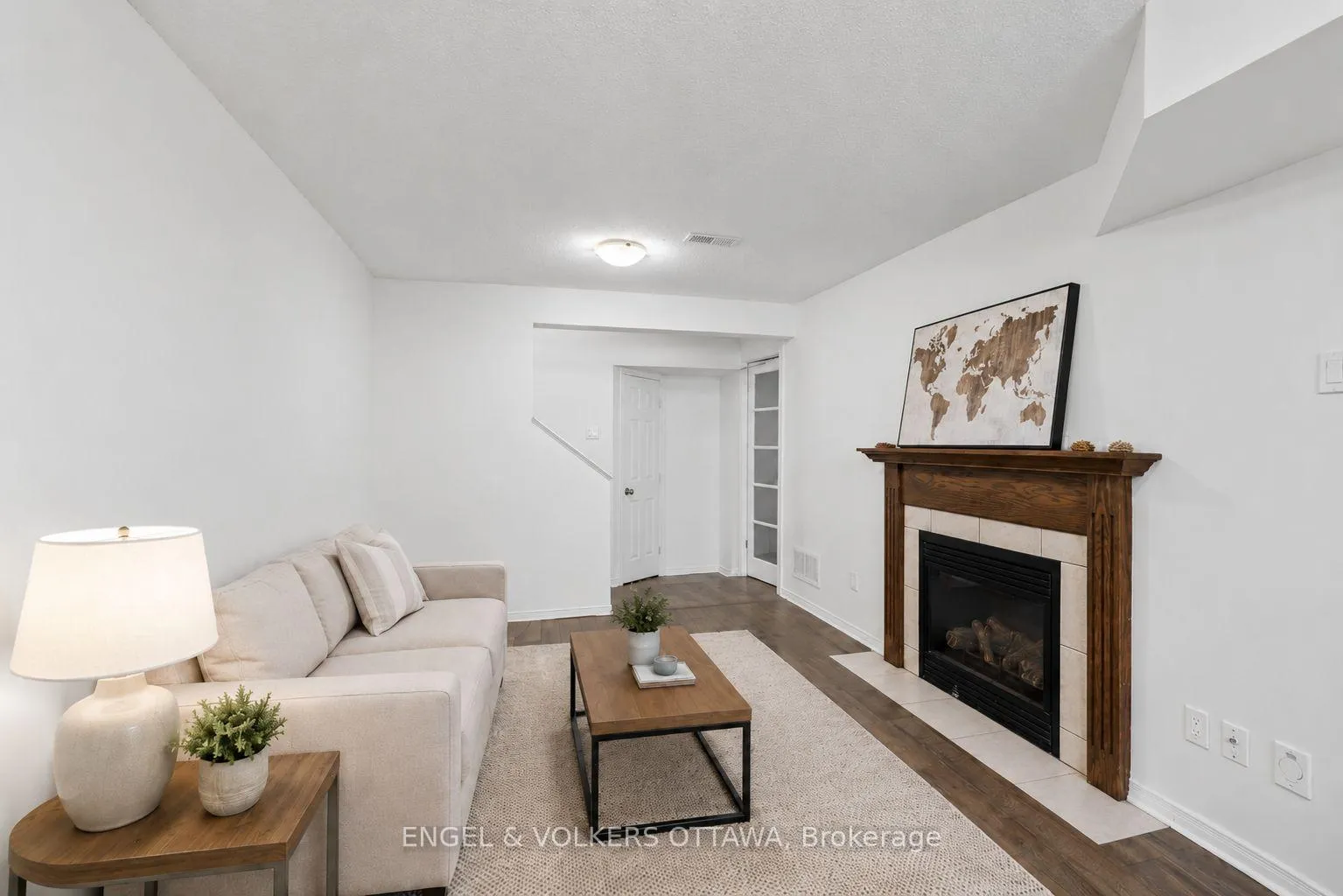 Photo 23 of 212 Macoun Circle, Ottawa, Hunt Club Park/Greenboro — HOMEH