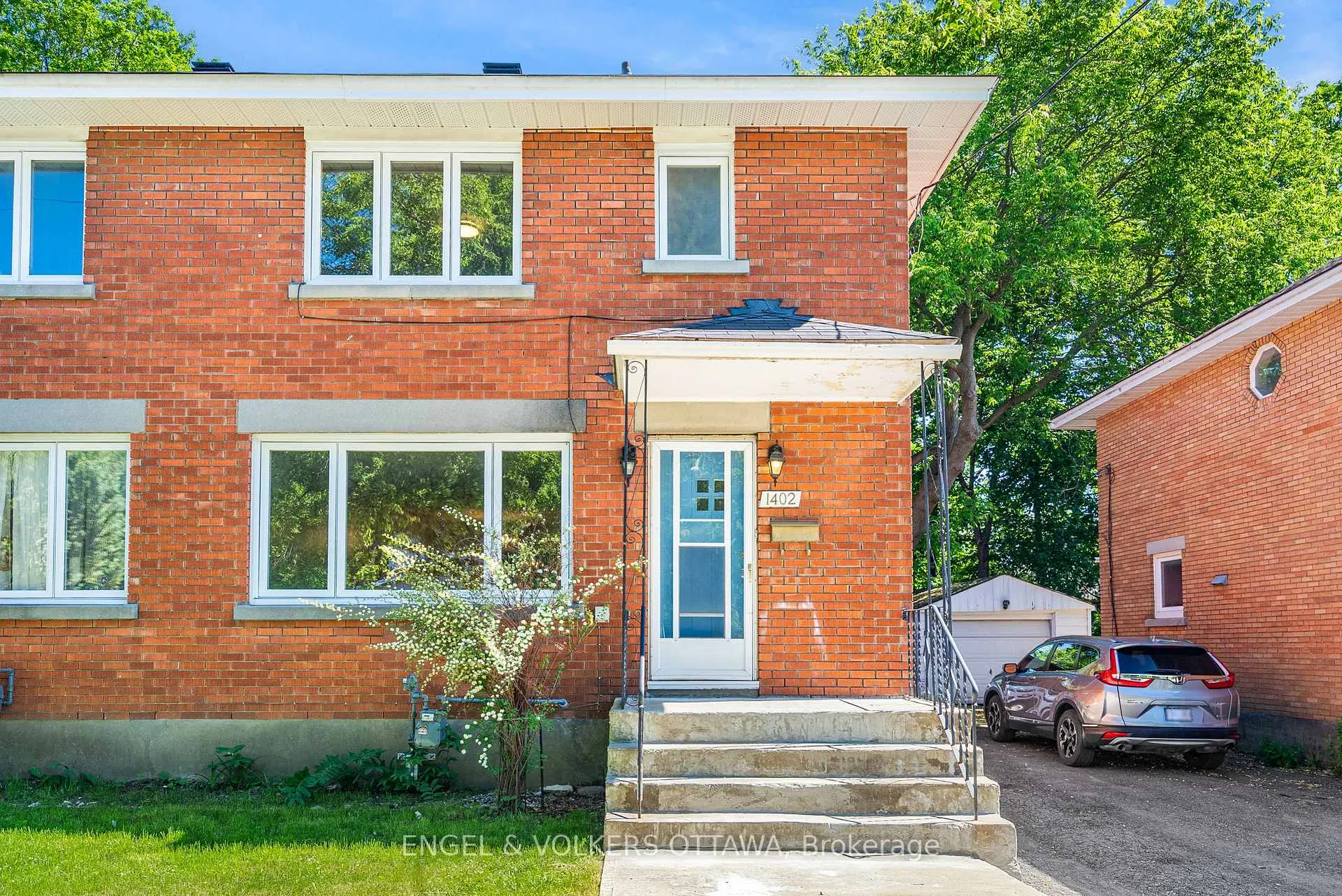 Photo 3 of 1402 Kilborn Avenue, Ottawa, Alta Vista — HOMEH