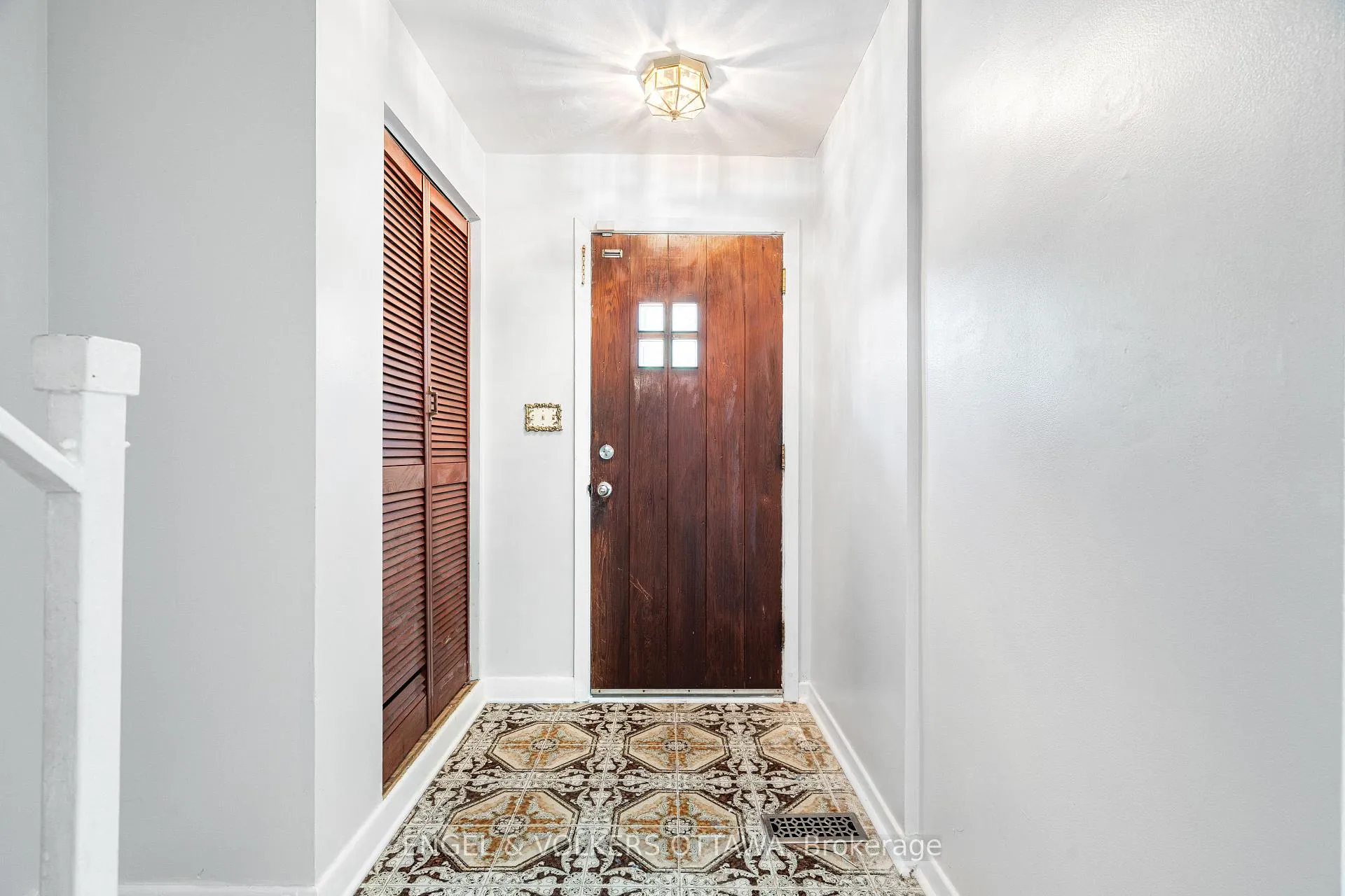 Photo 7 of 1402 Kilborn Avenue, Ottawa, Alta Vista — HOMEH