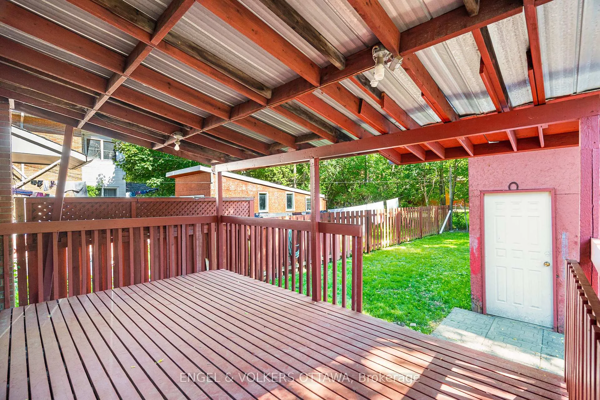 Photo 31 of 1402 Kilborn Avenue, Ottawa, Alta Vista — HOMEH