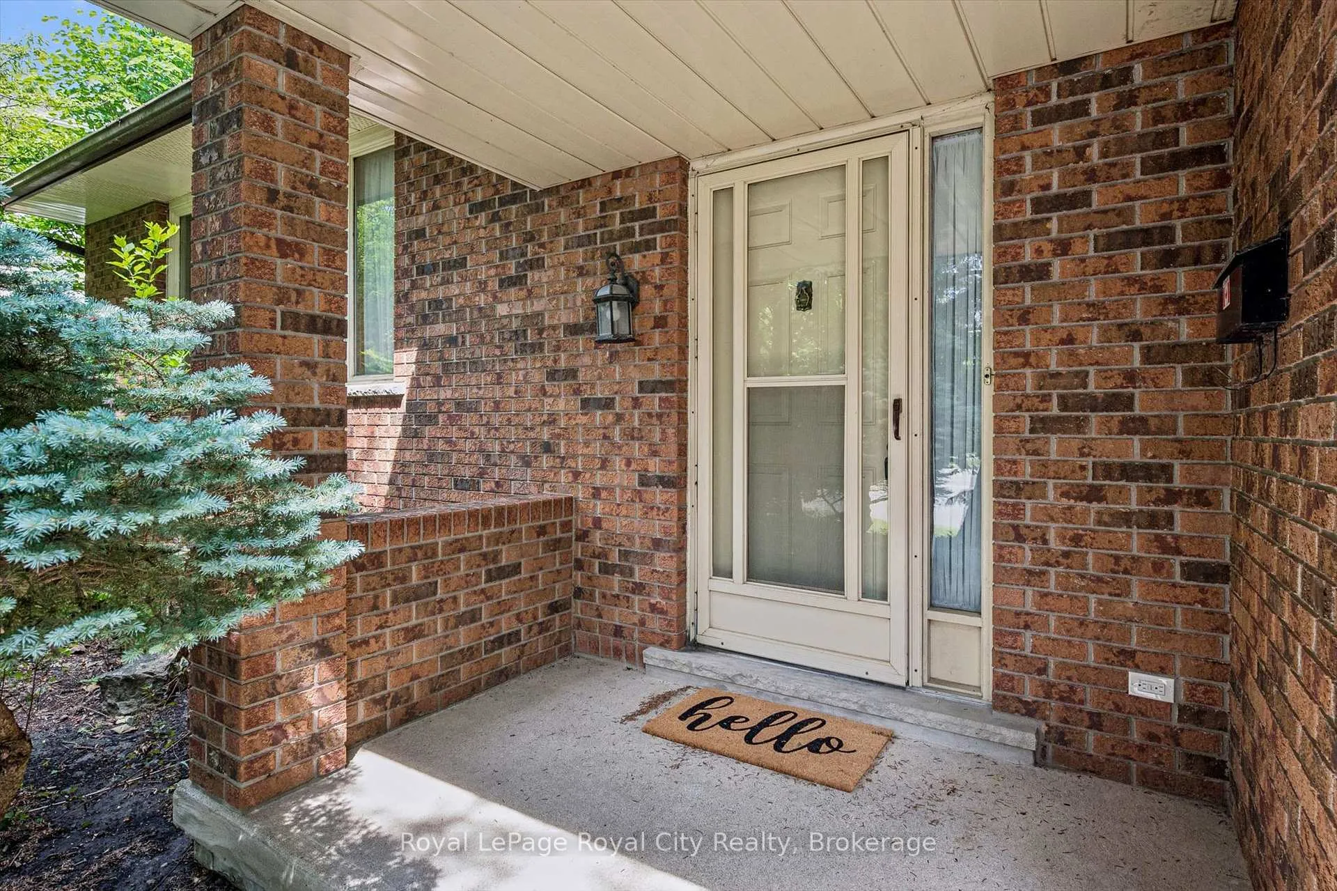Photo 3 of 18 Mcelderry Road, Guelph, Kortright West — HOMEH