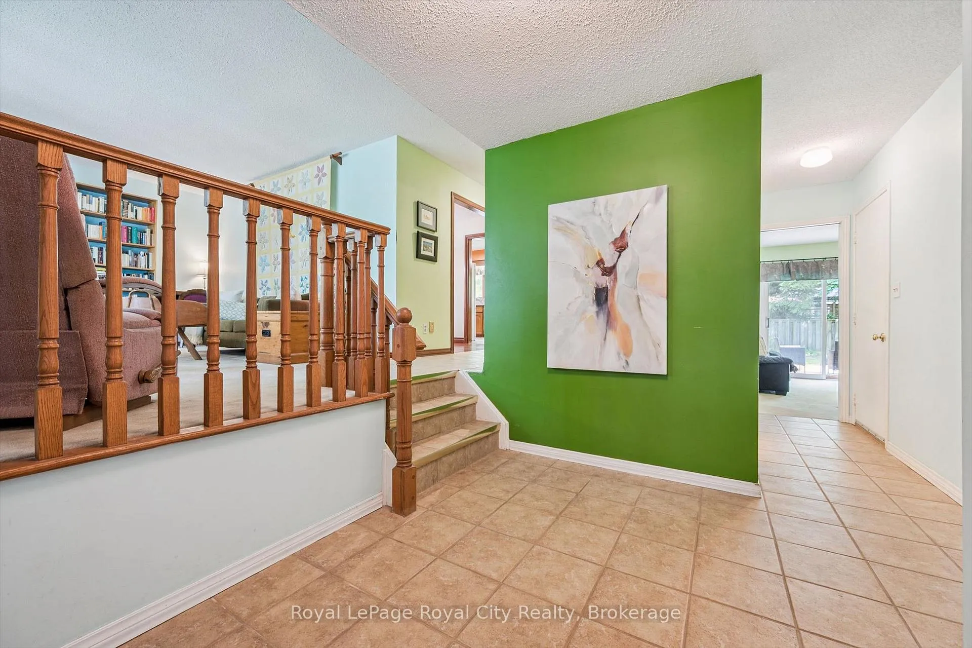 Photo 5 of 18 Mcelderry Road, Guelph, Kortright West — HOMEH