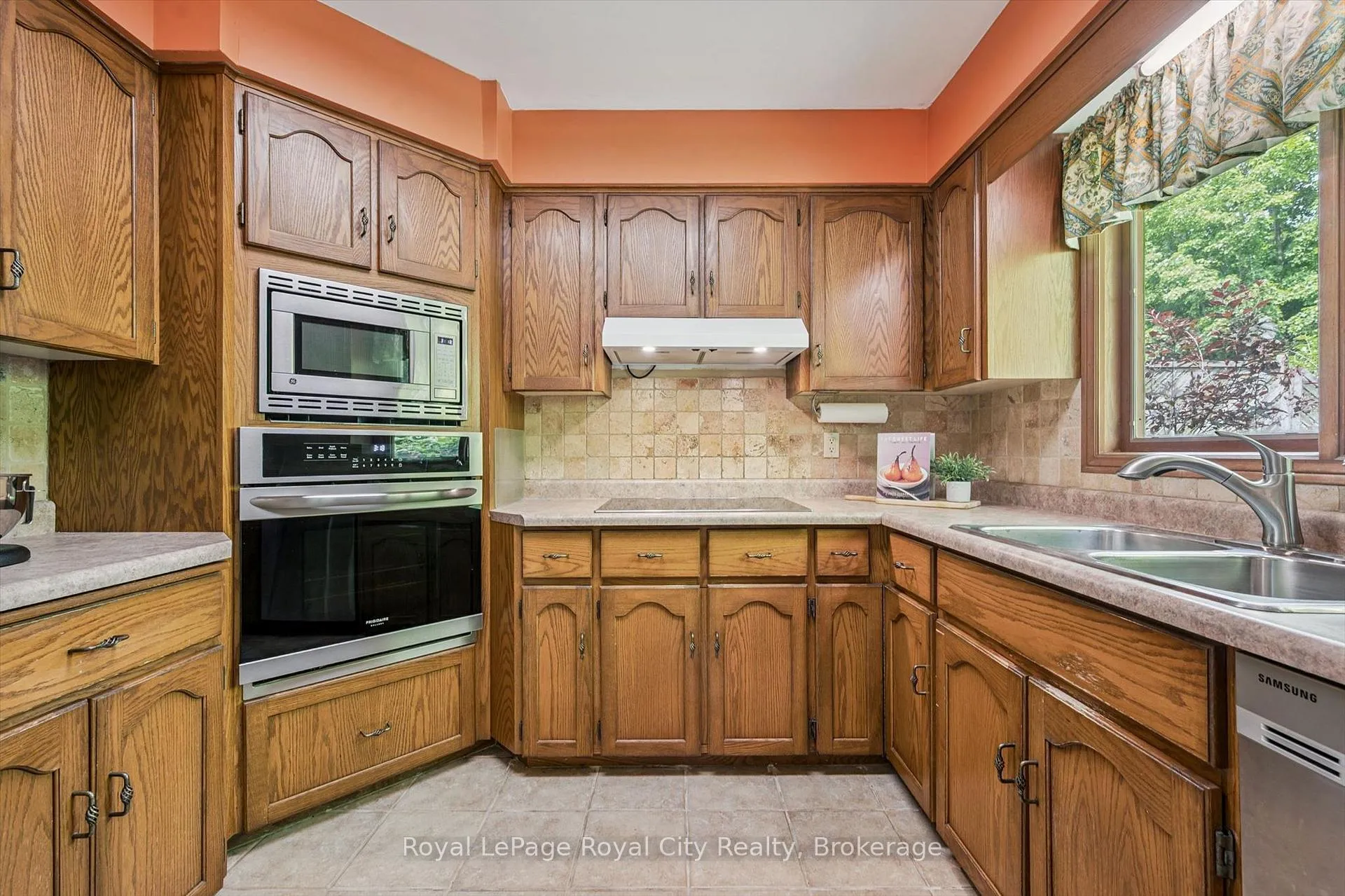 Photo 15 of 18 Mcelderry Road, Guelph, Kortright West — HOMEH