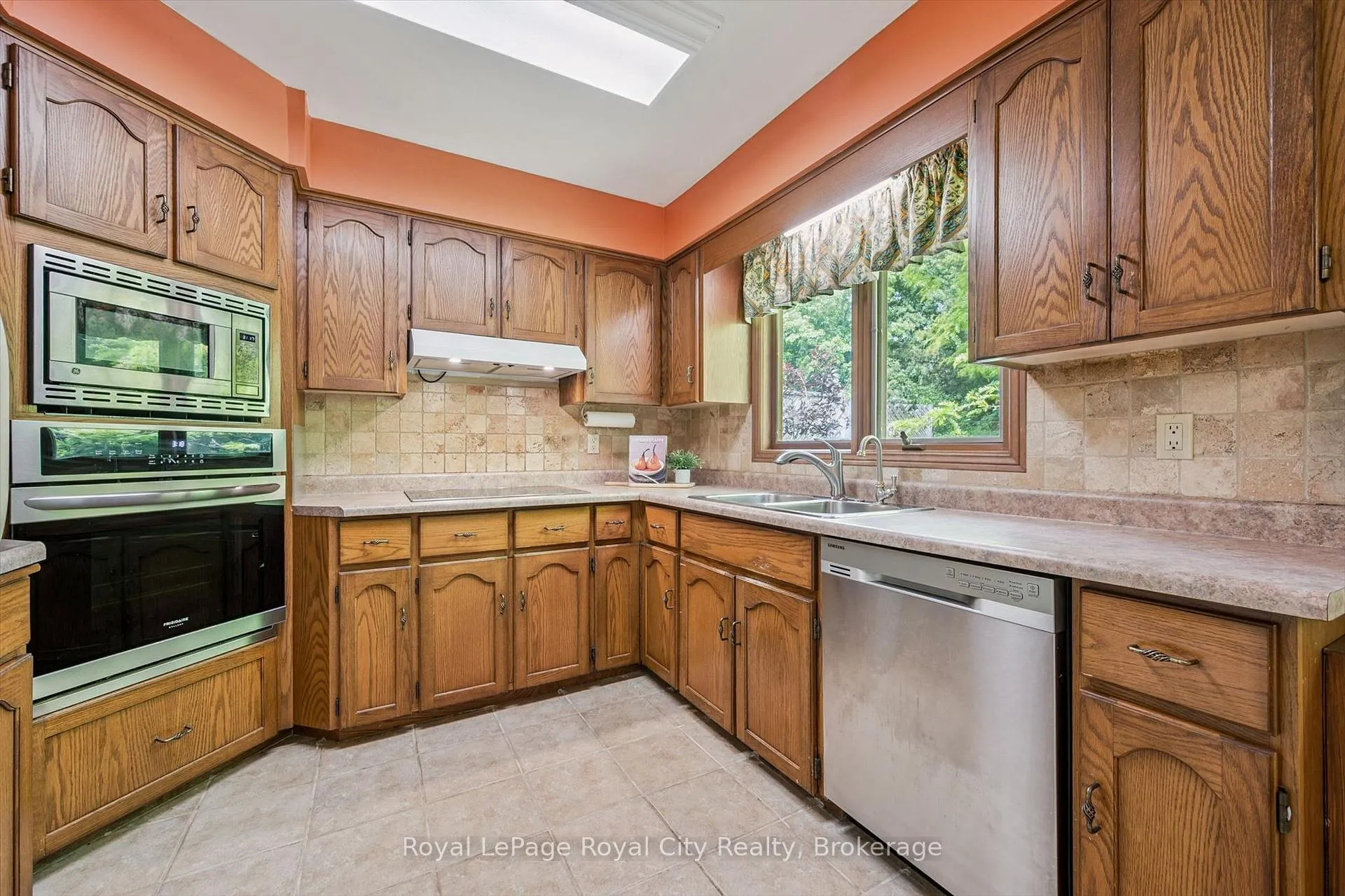 Photo 16 of 18 Mcelderry Road, Guelph, Kortright West — HOMEH