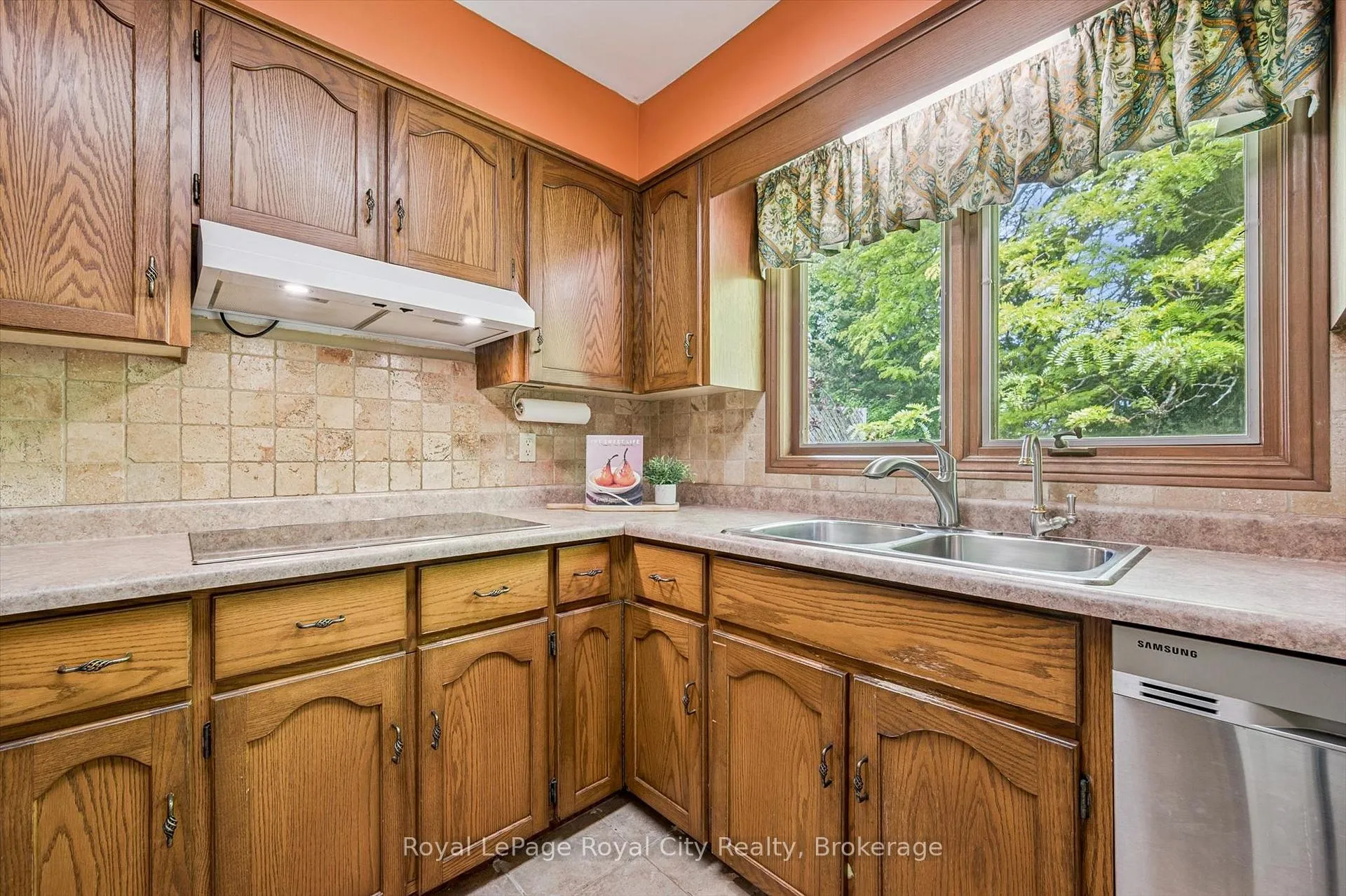 Photo 17 of 18 Mcelderry Road, Guelph, Kortright West — HOMEH