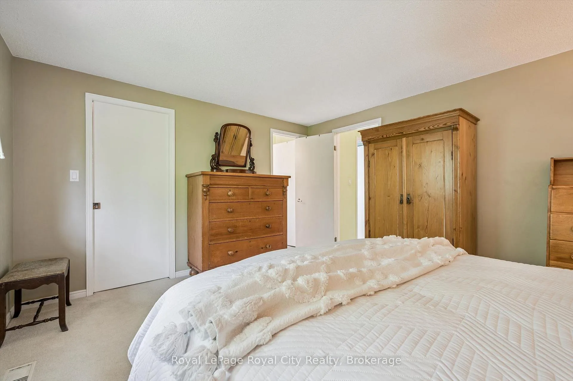 Photo 26 of 18 Mcelderry Road, Guelph, Kortright West — HOMEH