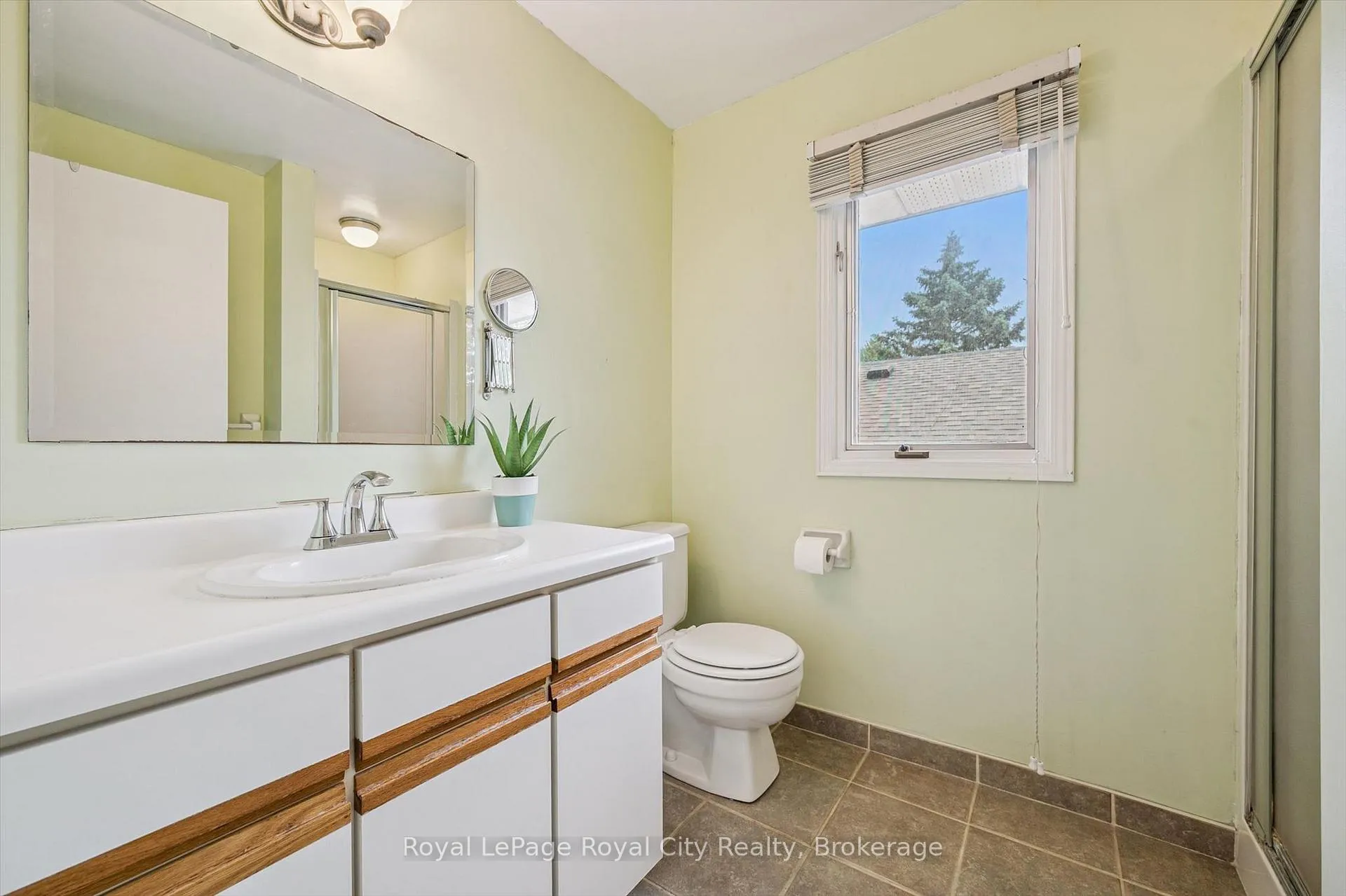 Photo 27 of 18 Mcelderry Road, Guelph, Kortright West — HOMEH