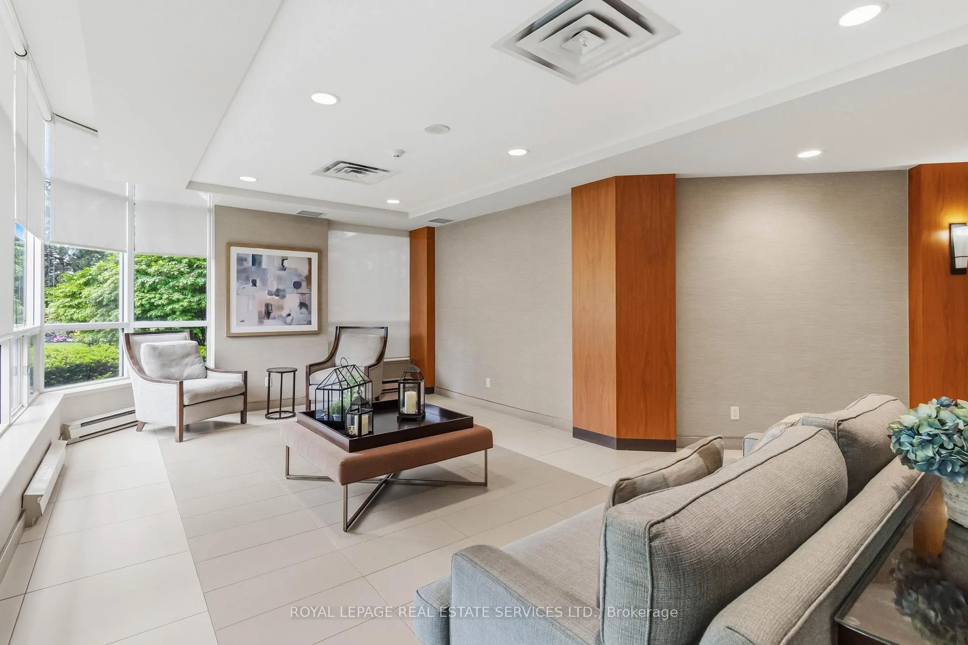 Photo 3 of Unit 1710, 1276 Maple Crossing Boulevard, Burlington, Brant — HOMEH