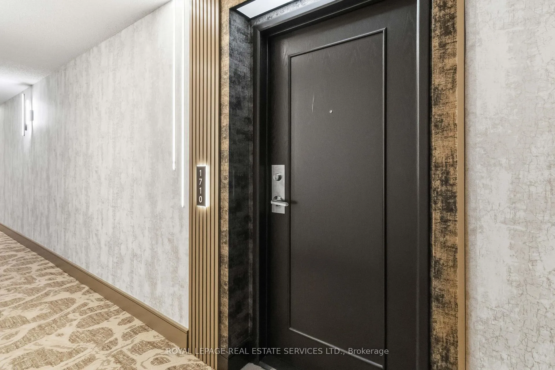 Photo 4 of Unit 1710, 1276 Maple Crossing Boulevard, Burlington, Brant — HOMEH